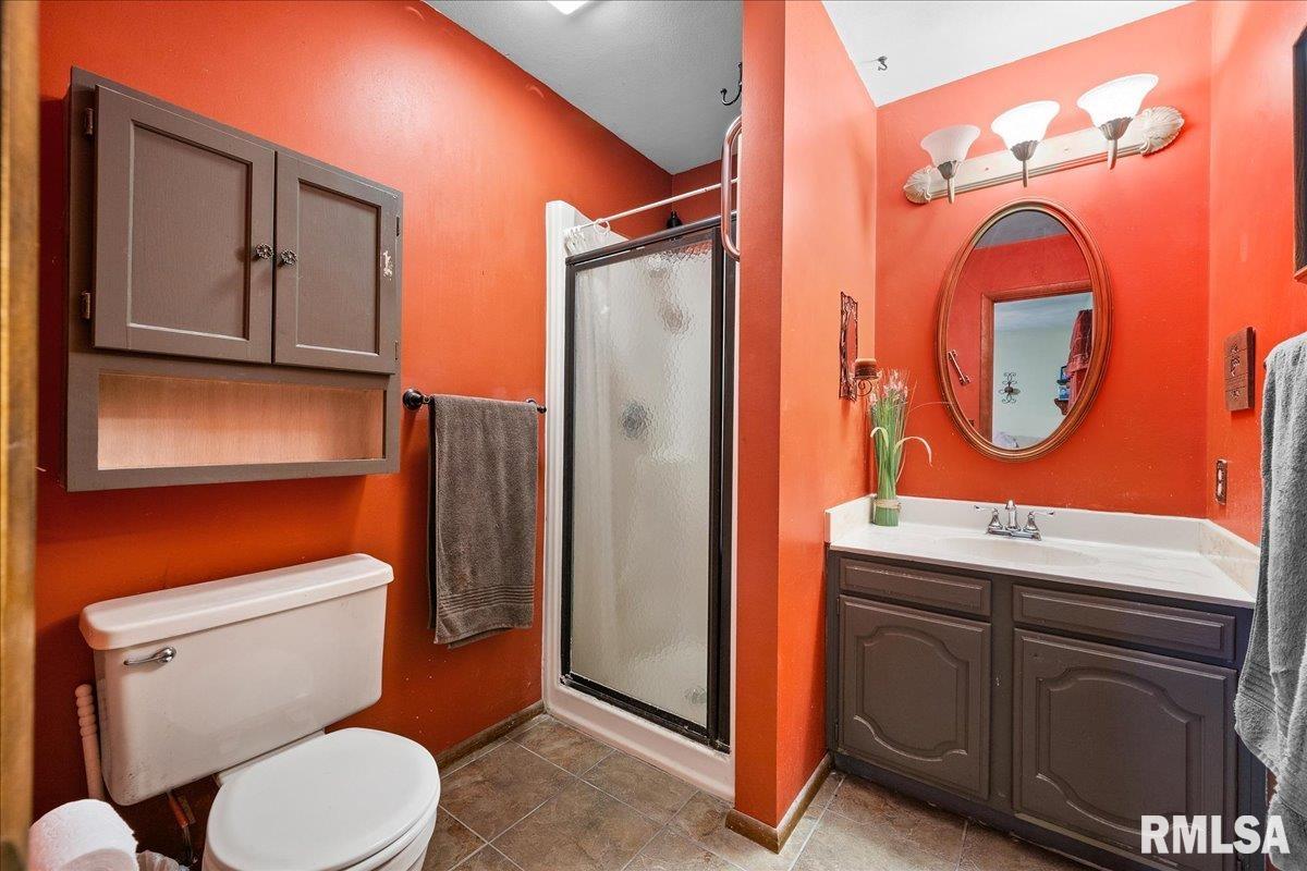 411 Zook Court, Germantown Hills, Illinois image 9