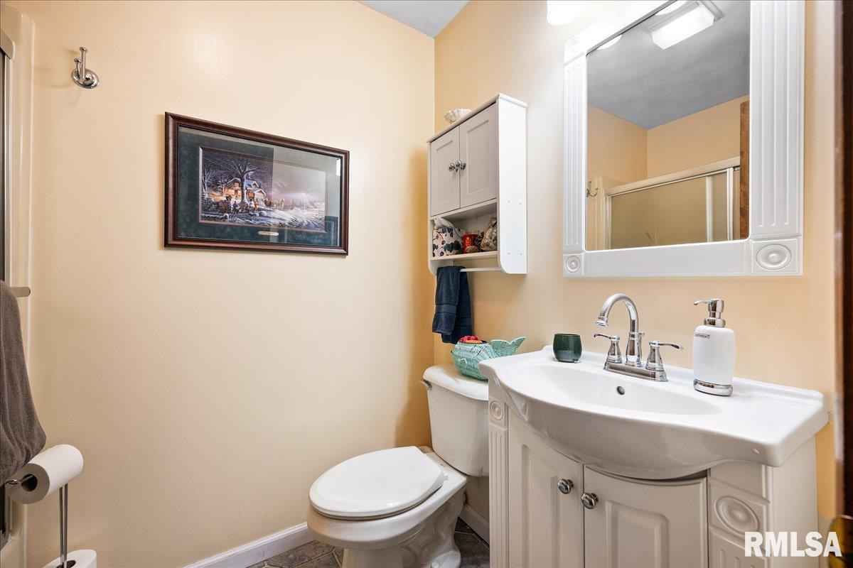411 Zook Court, Germantown Hills, Illinois image 12