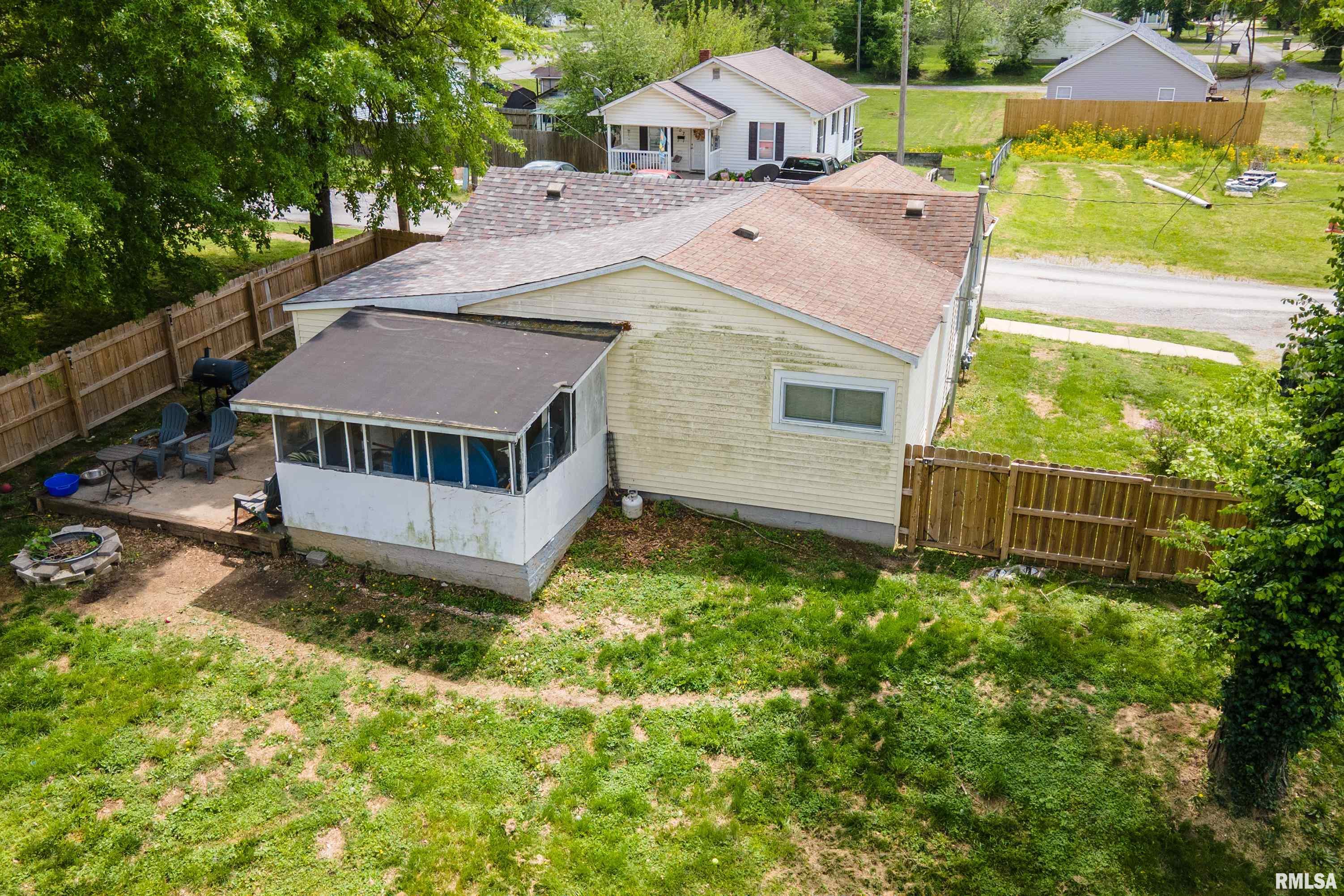 510 W Idaho Avenue, Carterville, Illinois image 20