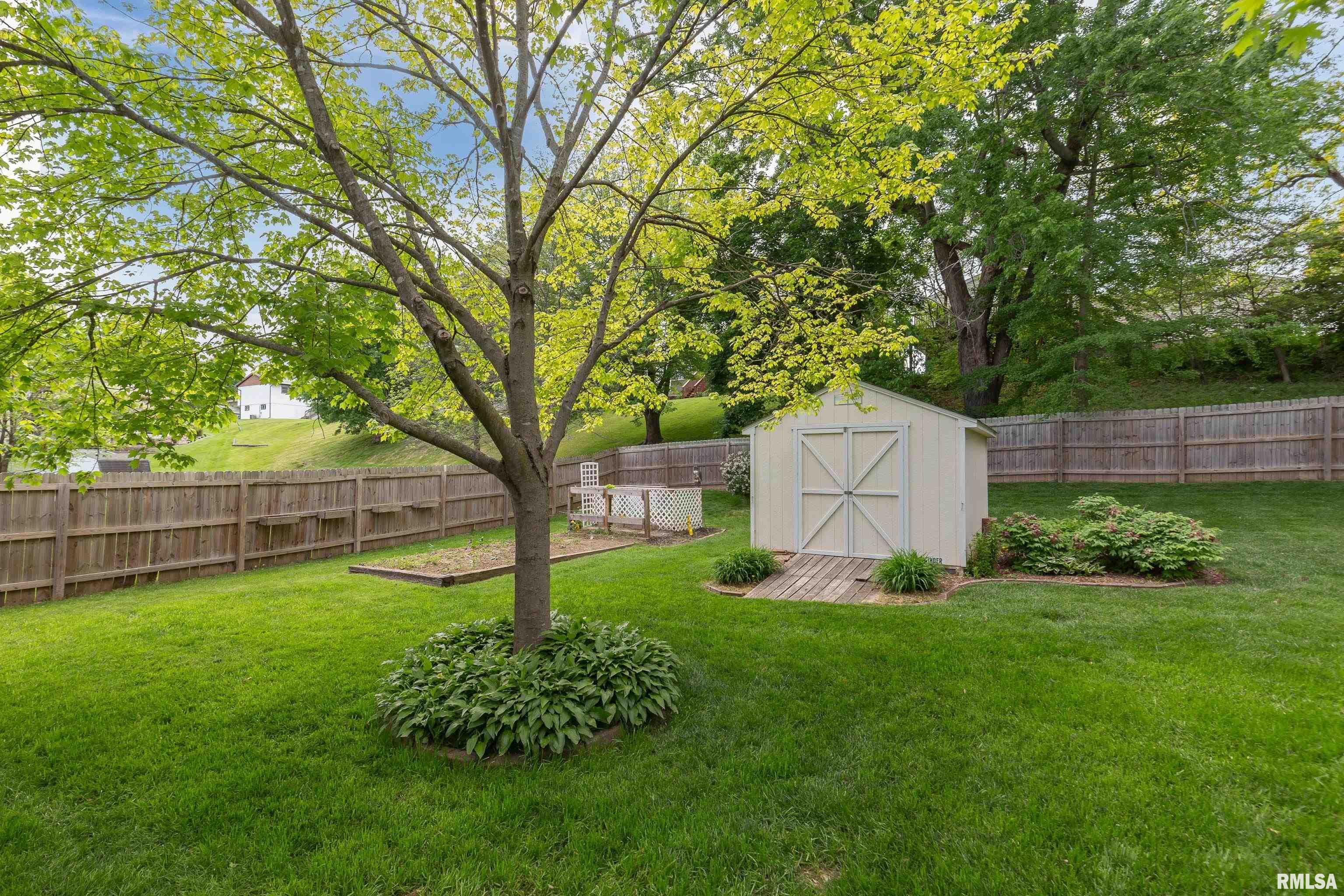 8530 W 17th Street, Rock Island, Illinois image 38