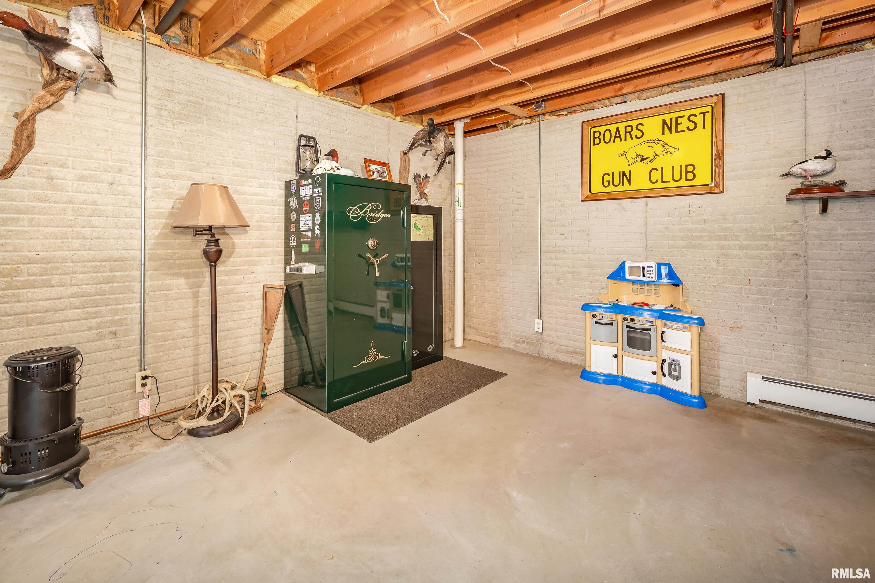 8530 W 17th Street, Rock Island, Illinois image 32