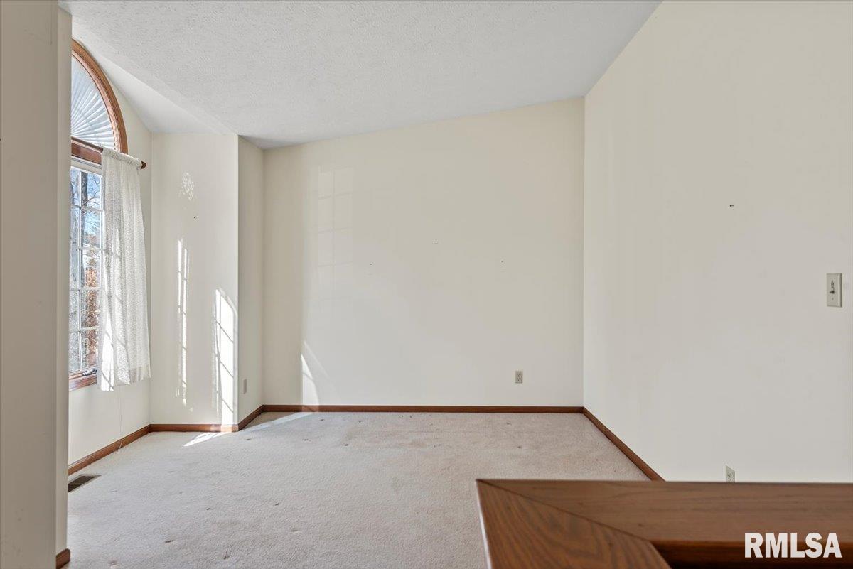 1425 Guemes Court, Springfield, Illinois image 4