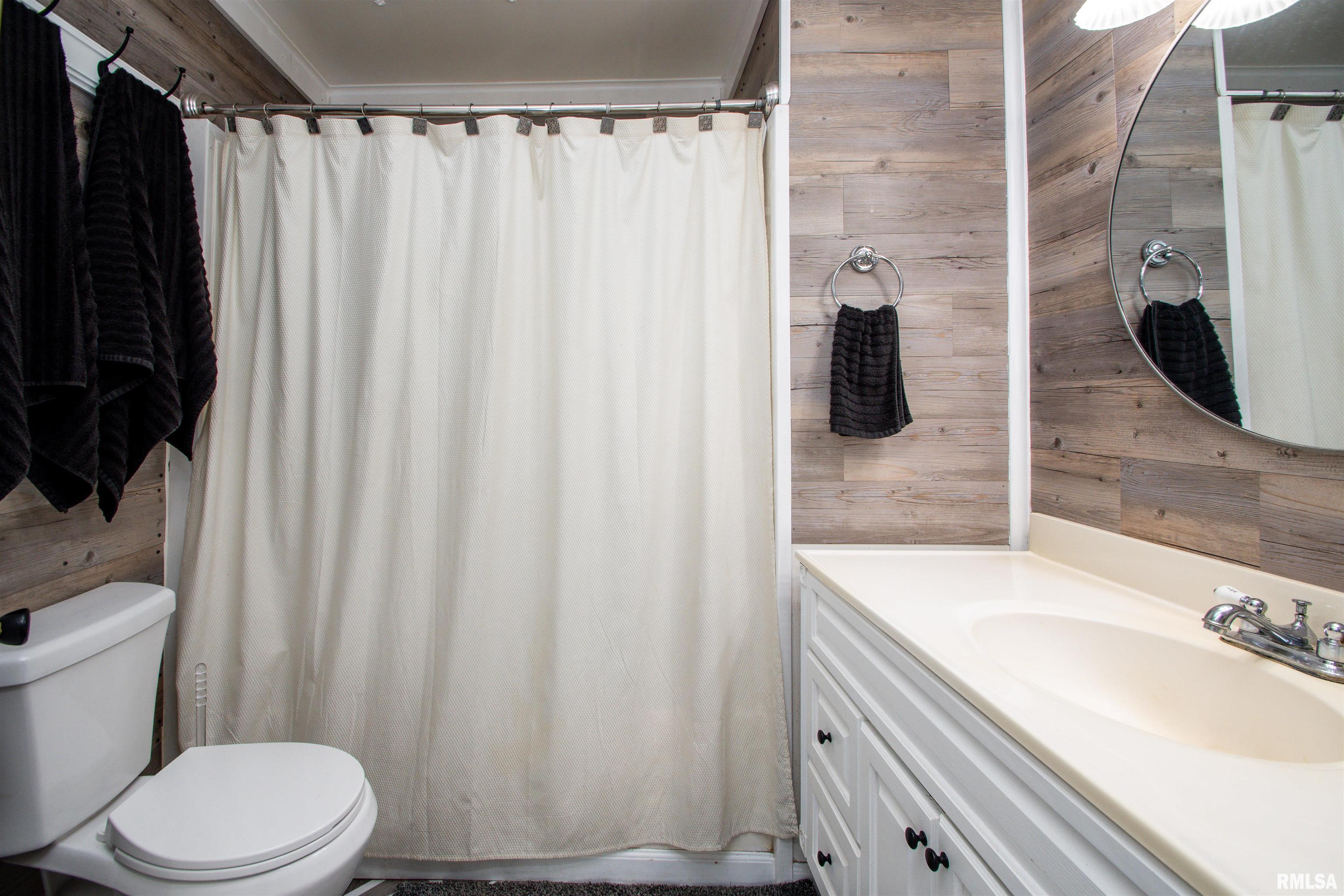 2106 Bloomington Road, East Peoria, Illinois image 28