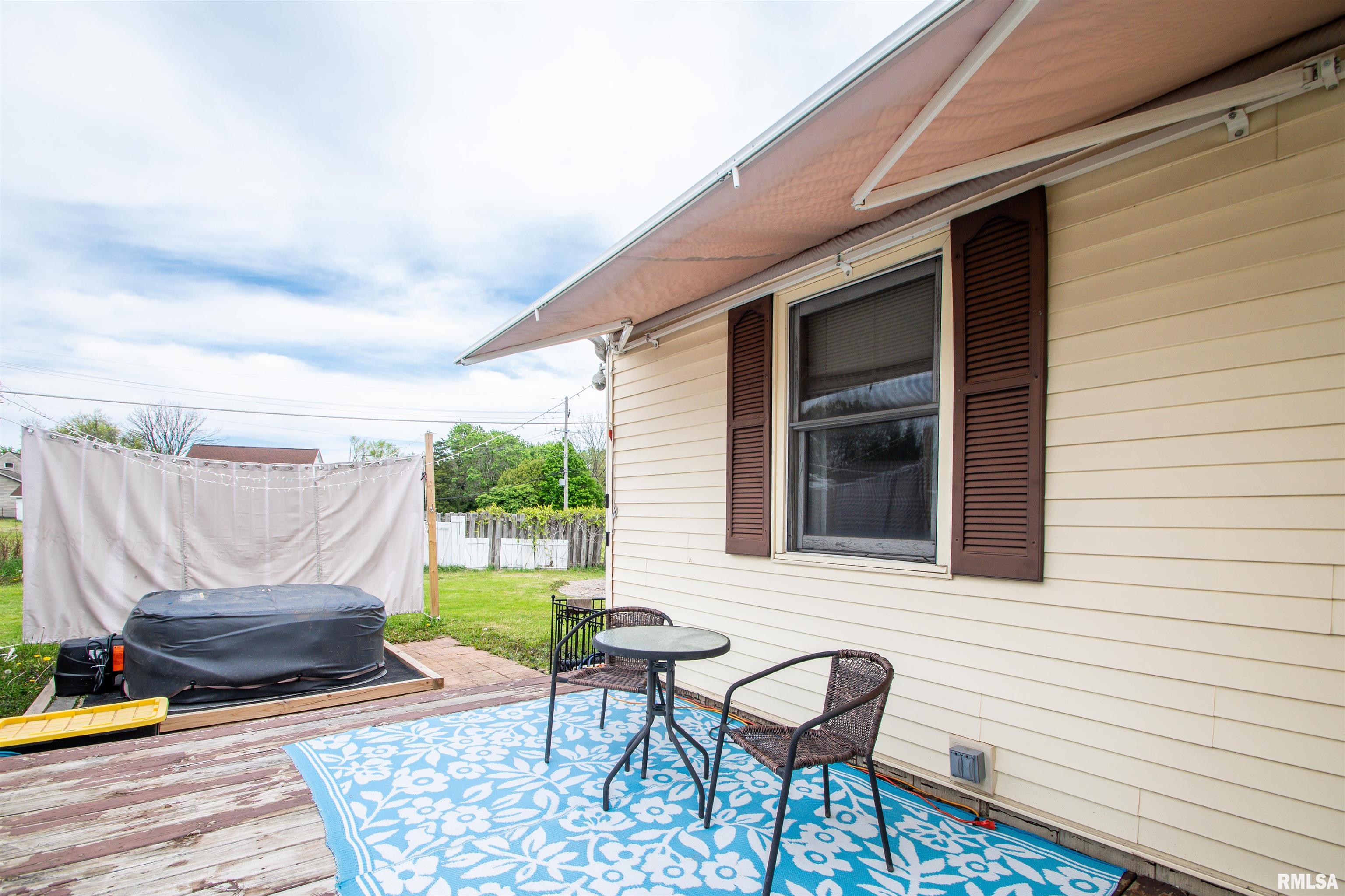 2106 Bloomington Road, East Peoria, Illinois image 6