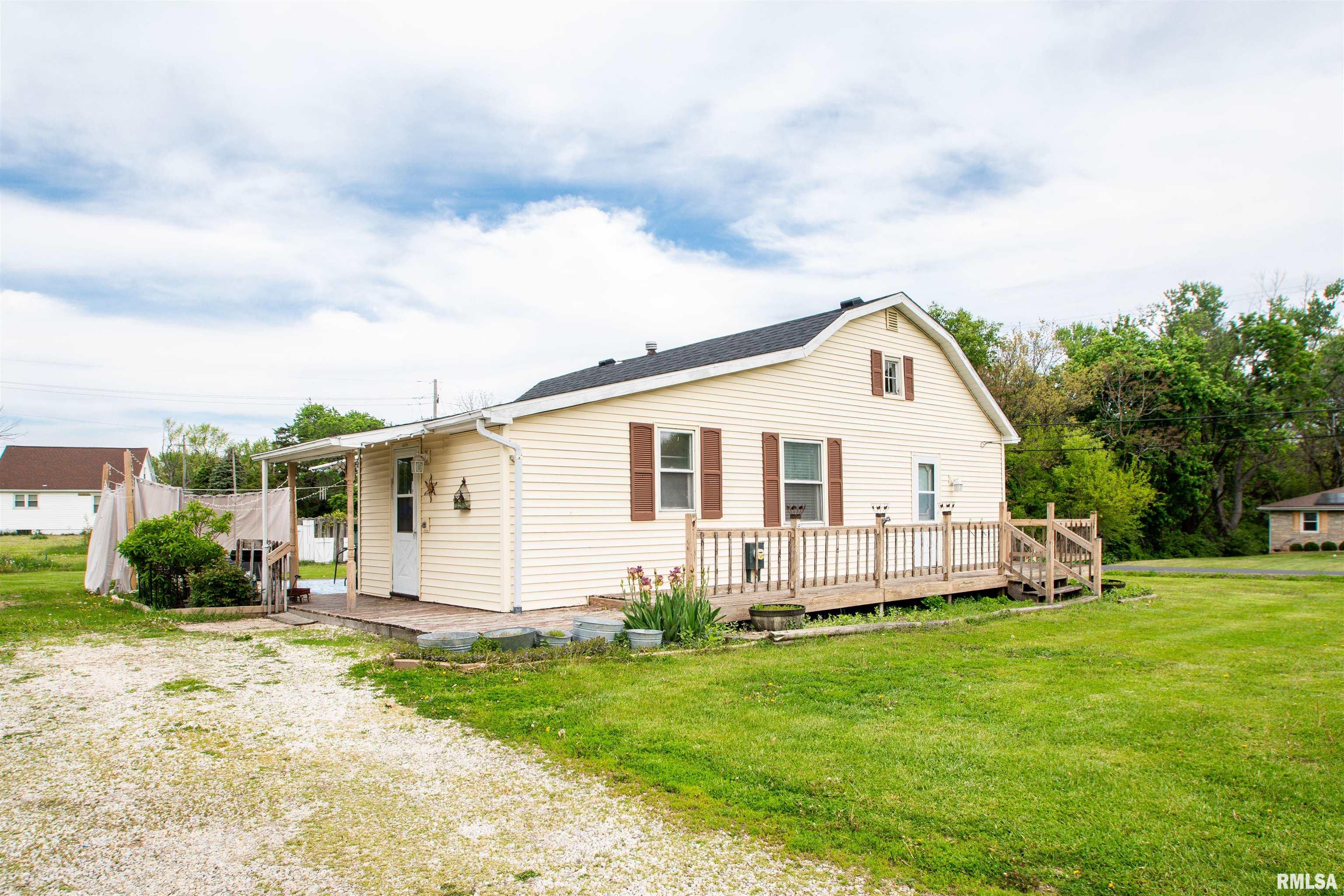 2106 Bloomington Road, East Peoria, Illinois image 3