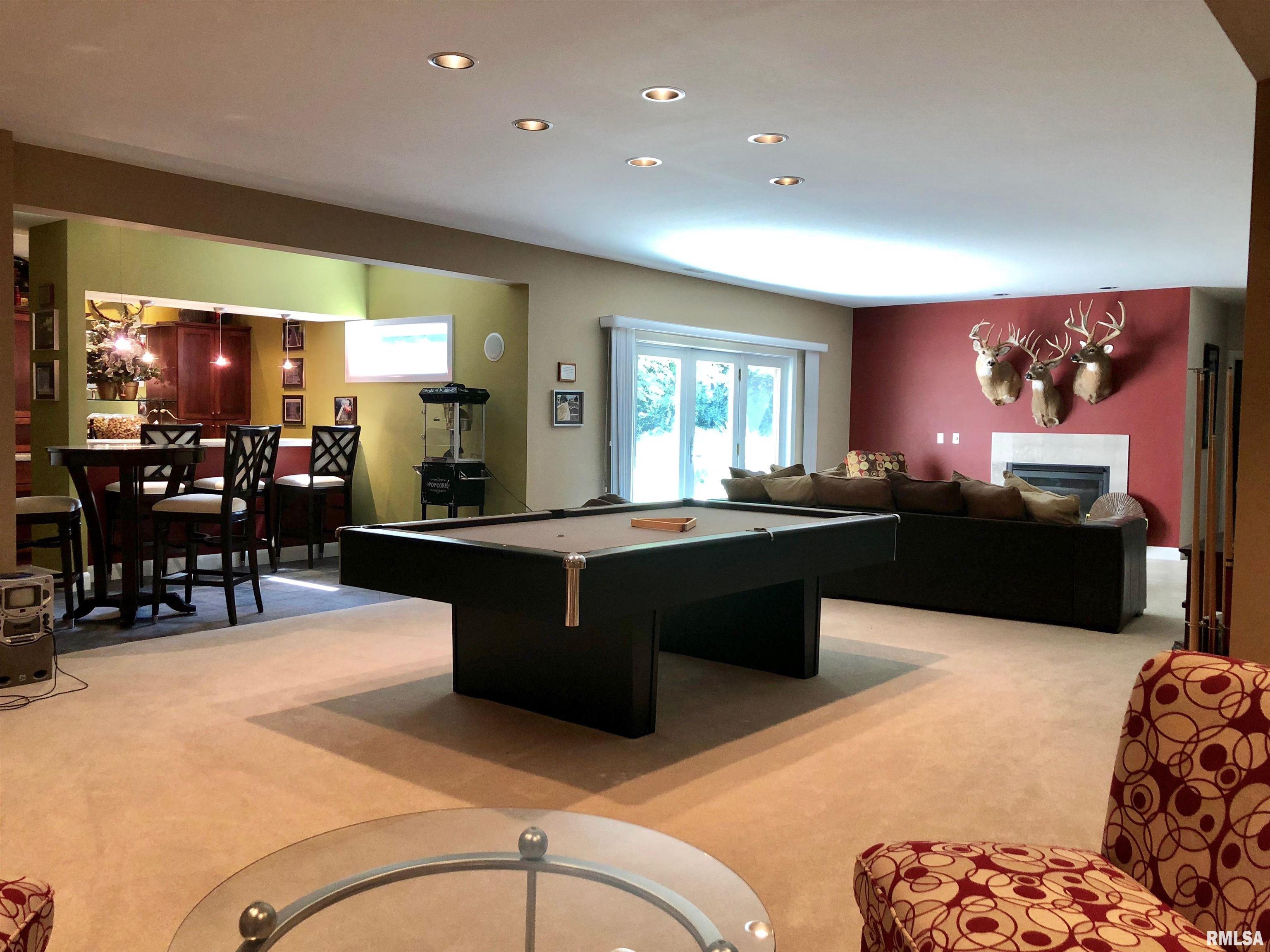 325 Hillcrest Drive, Macomb, Illinois image 36