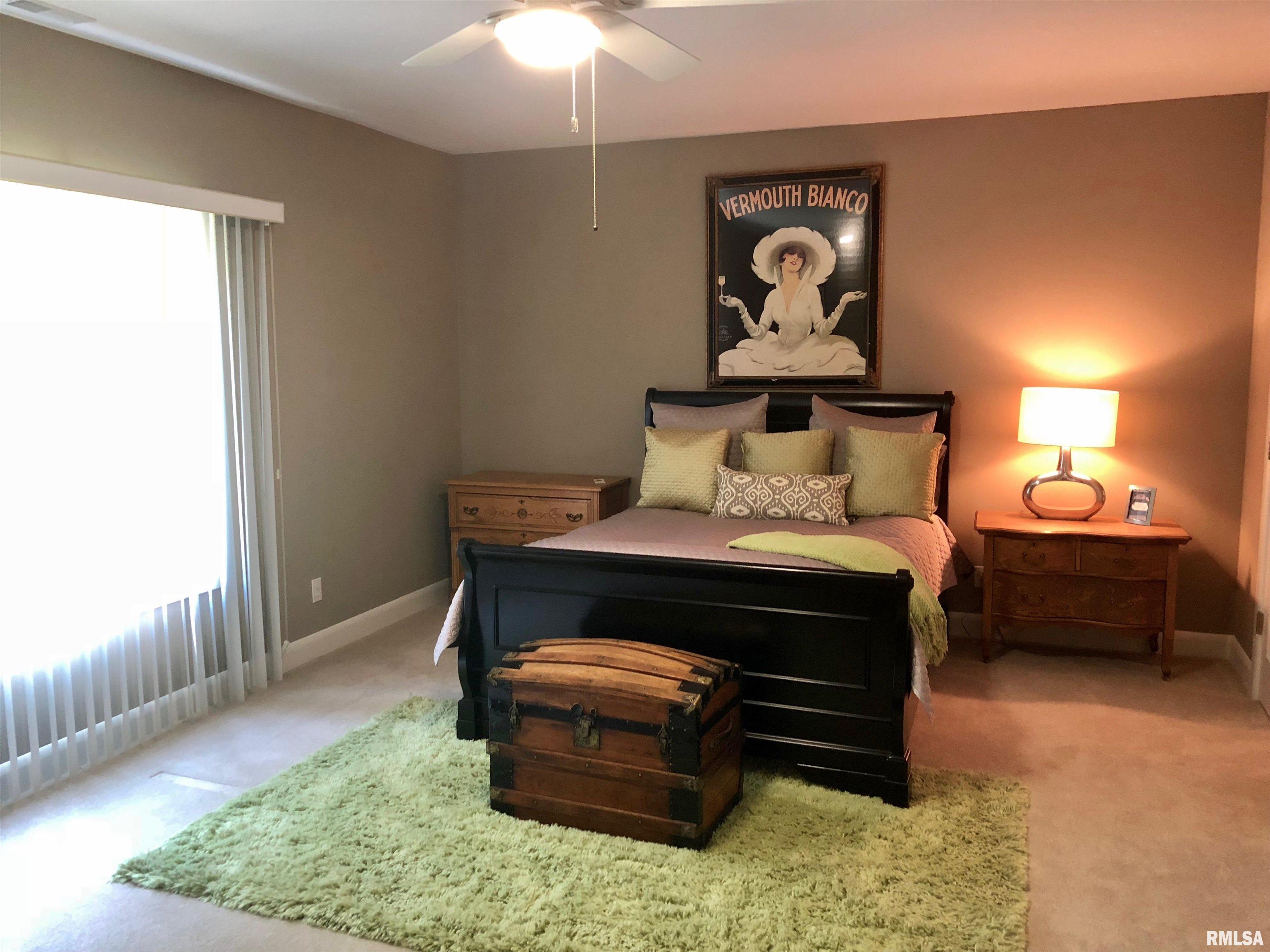 325 Hillcrest Drive, Macomb, Illinois image 39