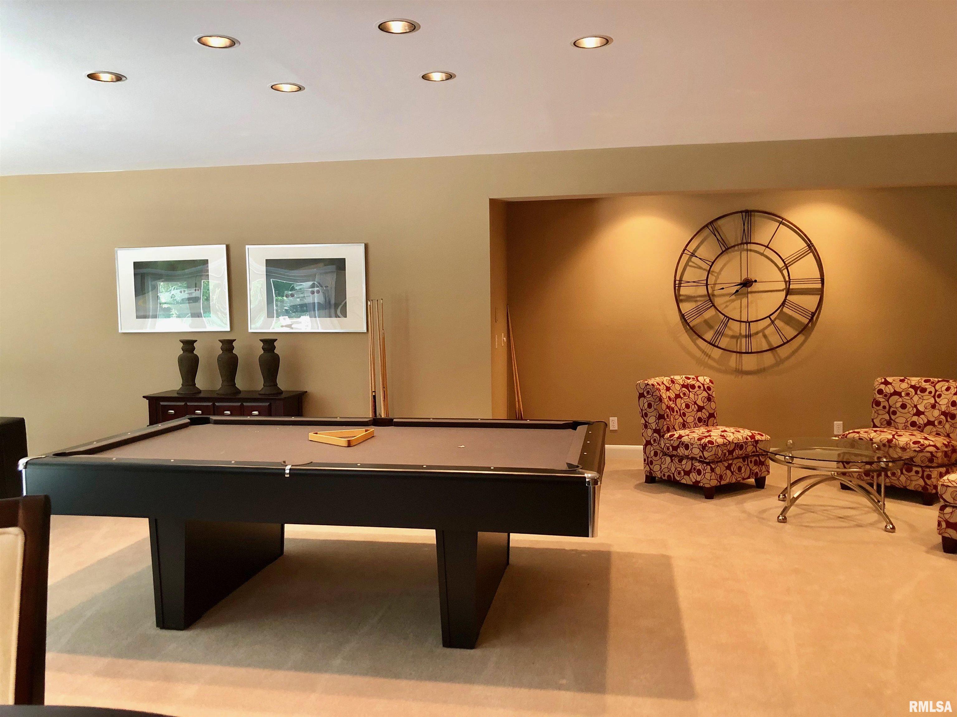 325 Hillcrest Drive, Macomb, Illinois image 35