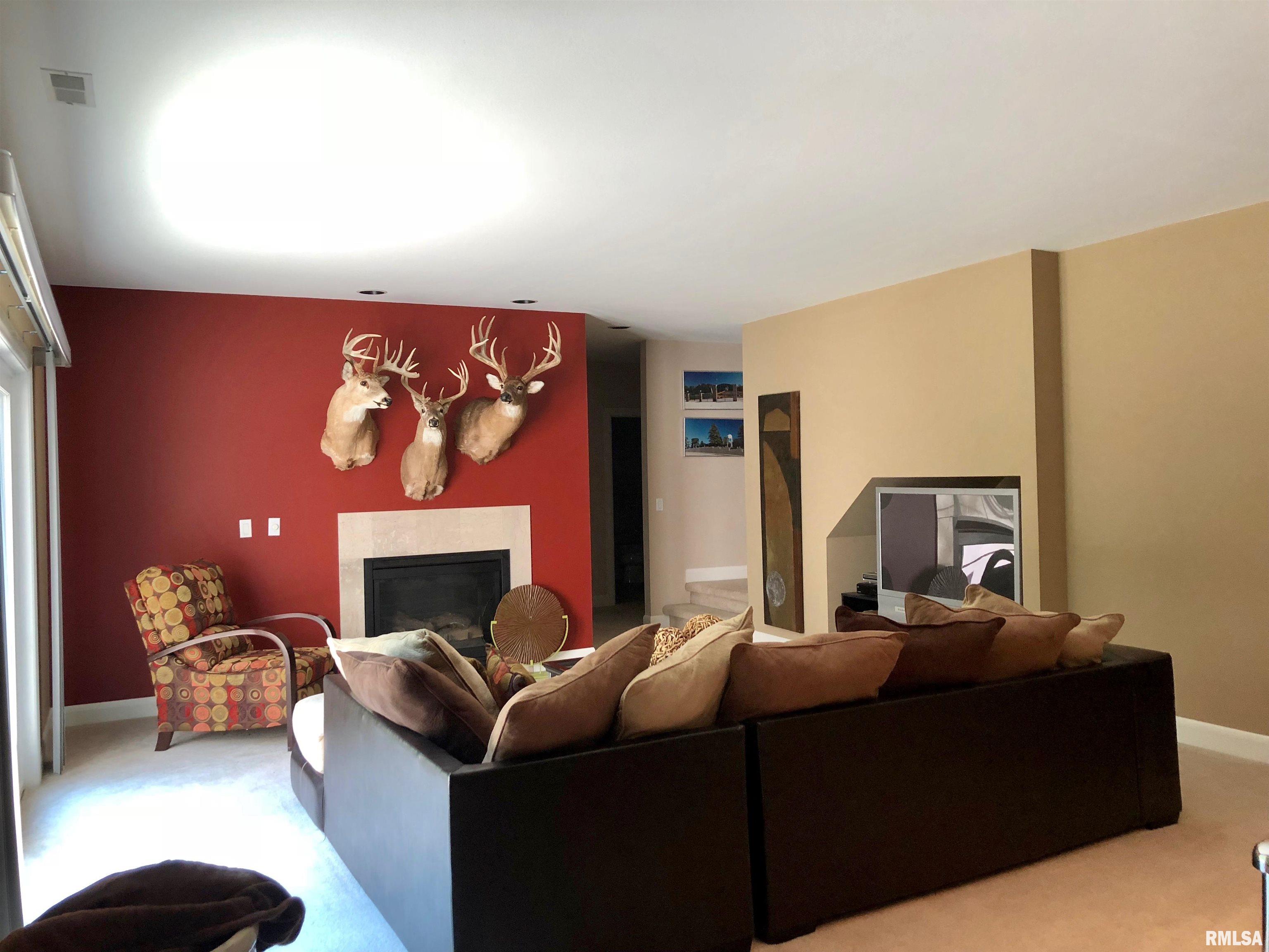 325 Hillcrest Drive, Macomb, Illinois image 32