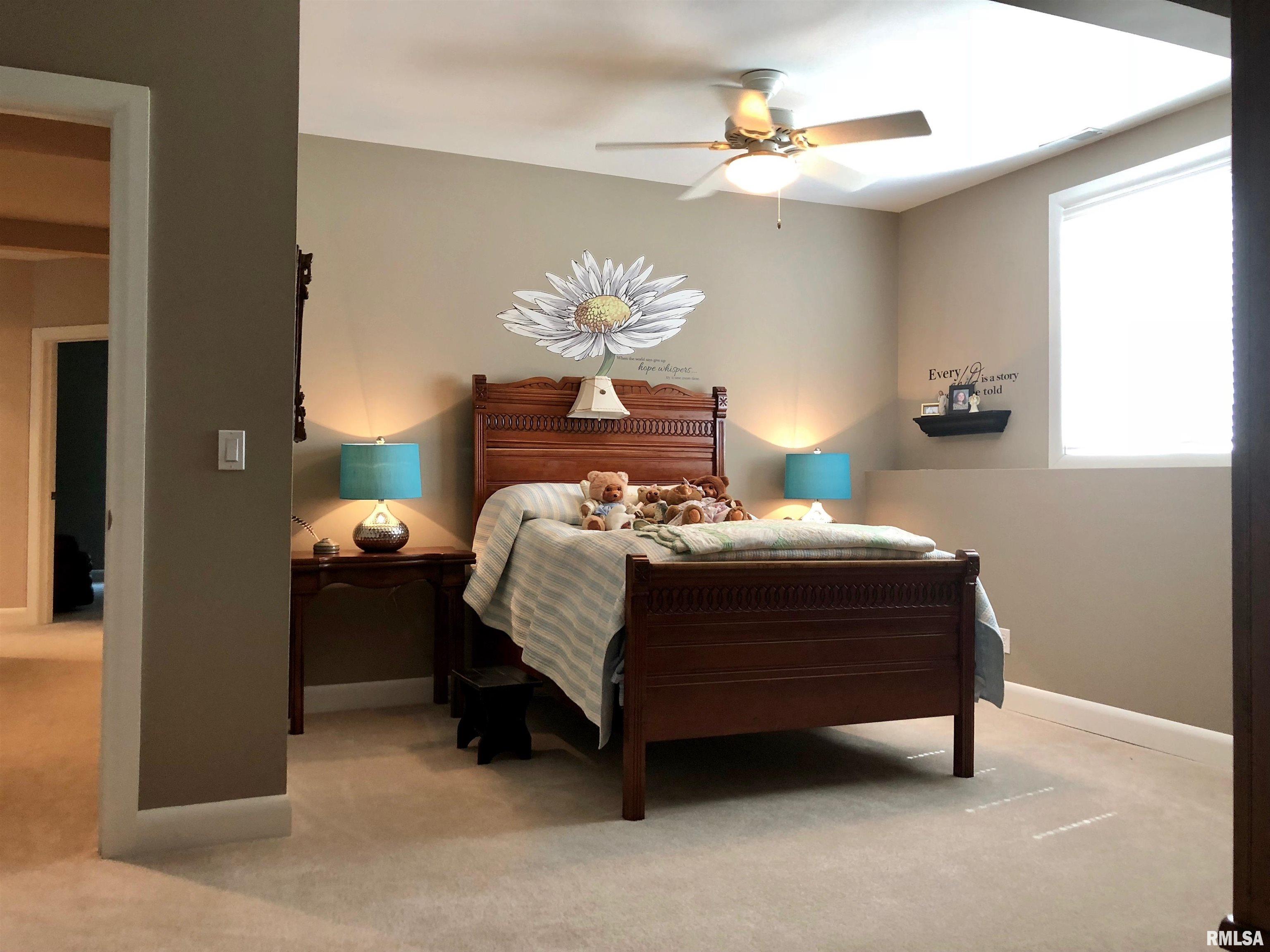 325 Hillcrest Drive, Macomb, Illinois image 41