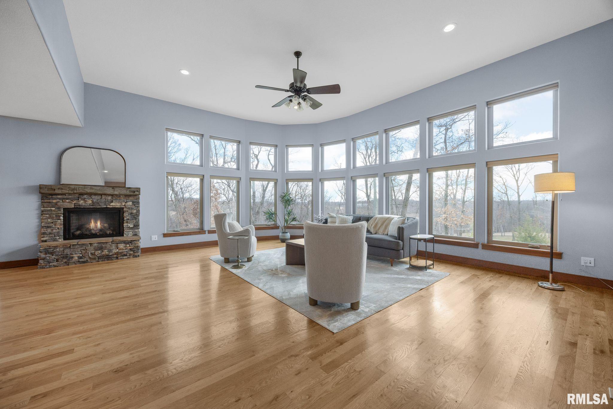 5220 Burr Oak Court, Cedar Rapids, Iowa image 4