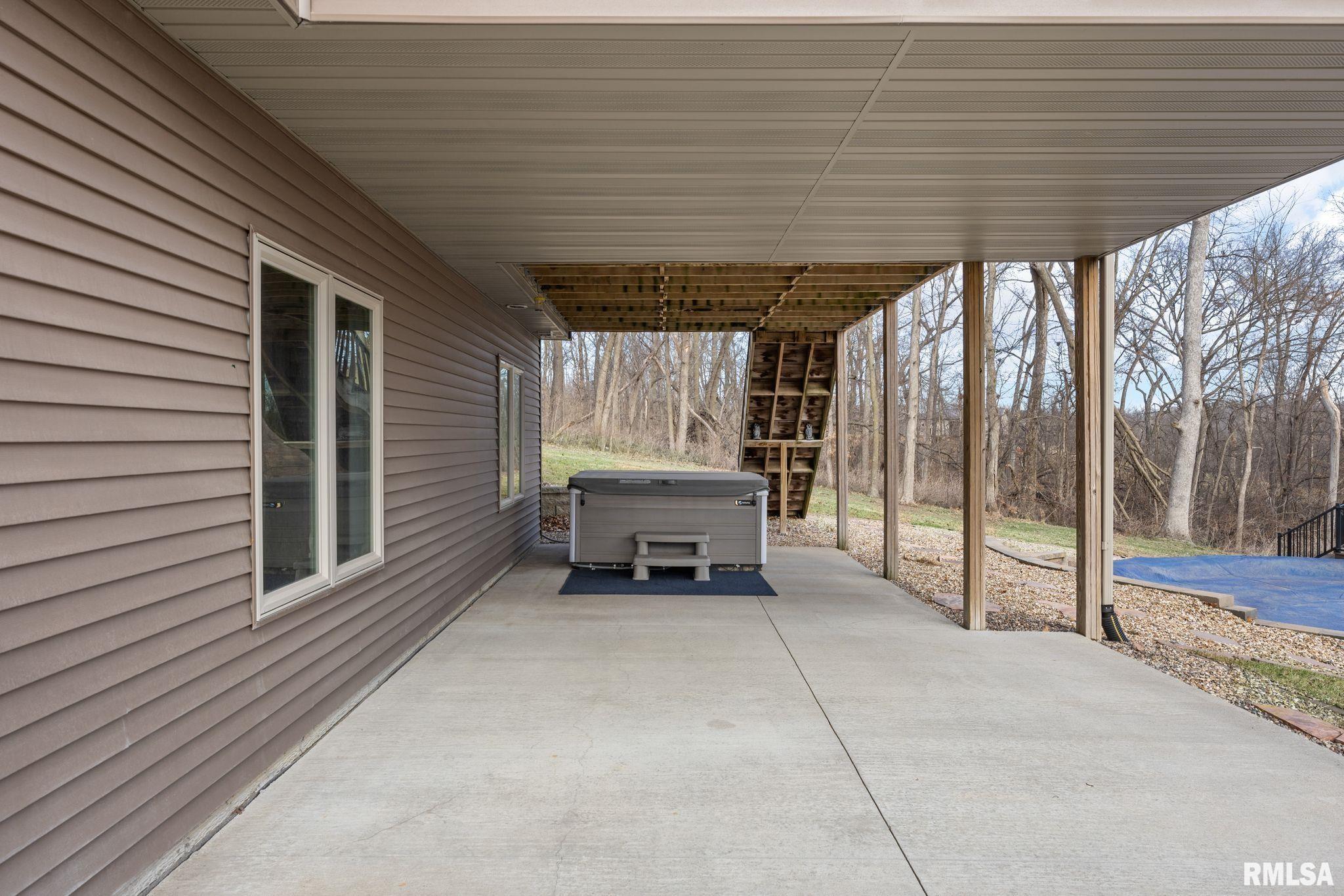 5220 Burr Oak Court, Cedar Rapids, Iowa image 46