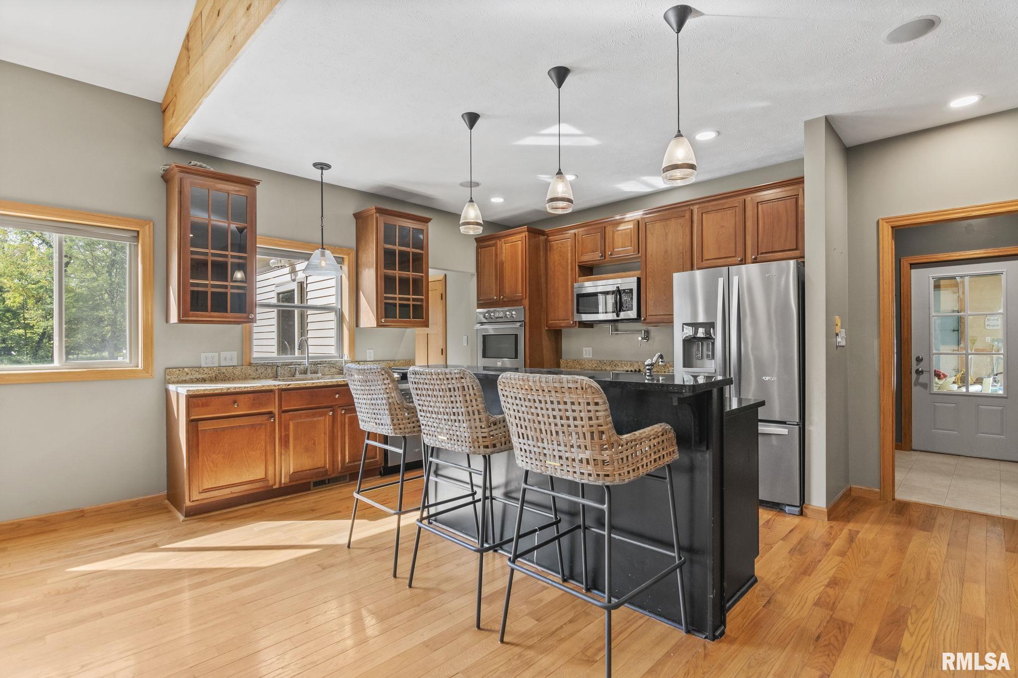 10 S Griffith Creek Road, Mechanicsburg, Illinois image 14