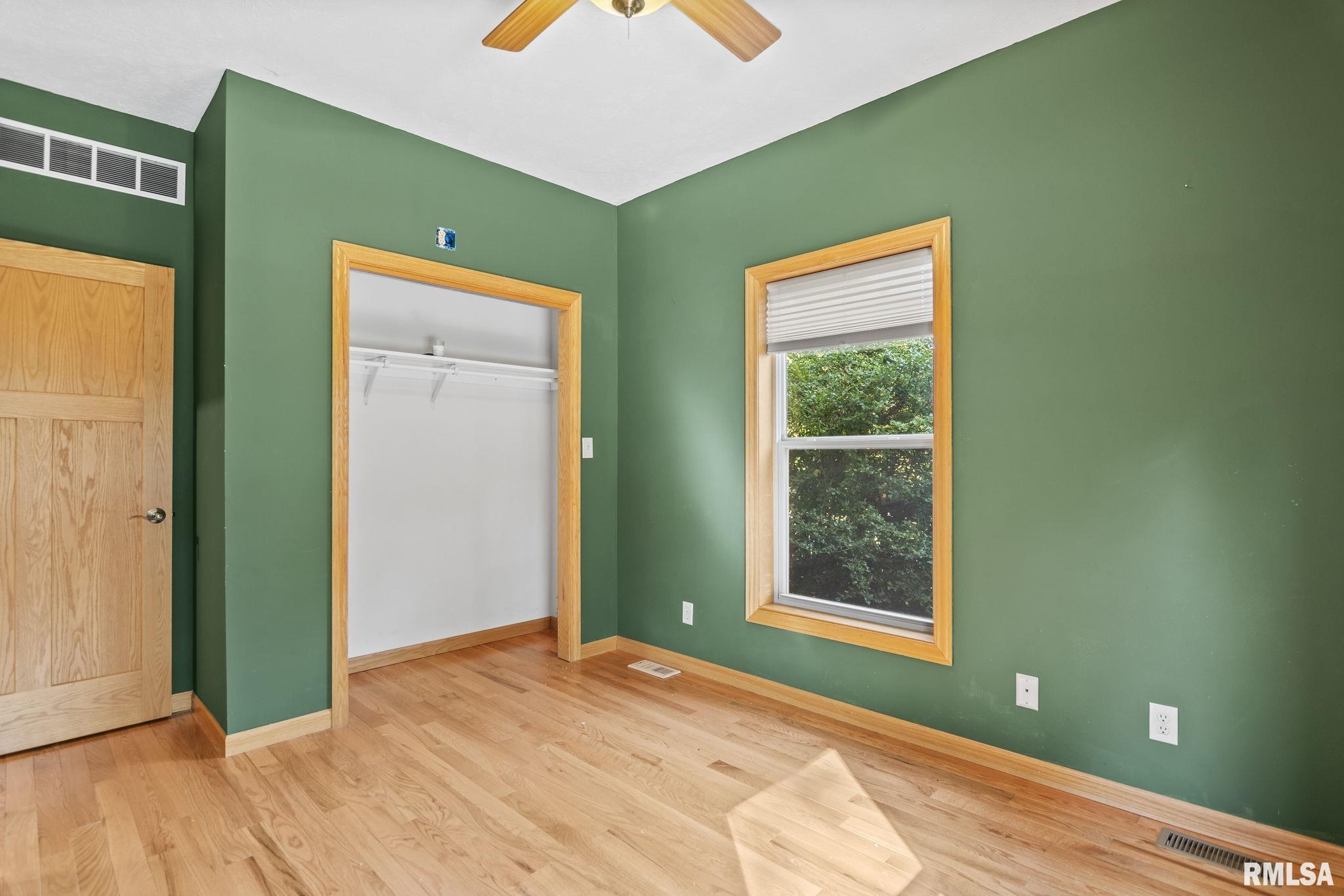 10 S Griffith Creek Road, Mechanicsburg, Illinois image 32