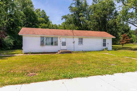 Homes For Sale - 1399 N 7th Street<br/> Murphysboro, IL 62966