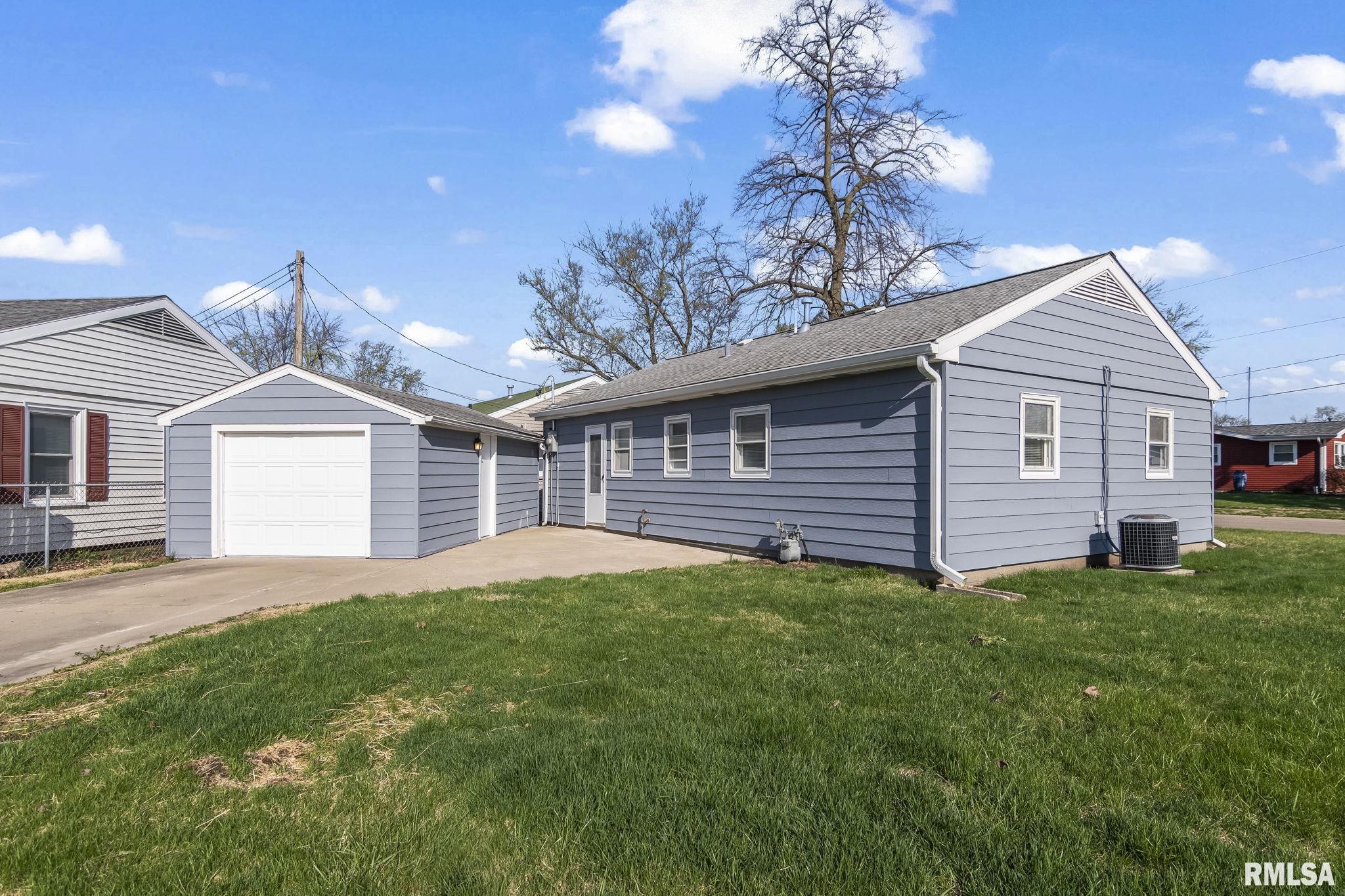 2318 Black Avenue, Springfield, Illinois image 26