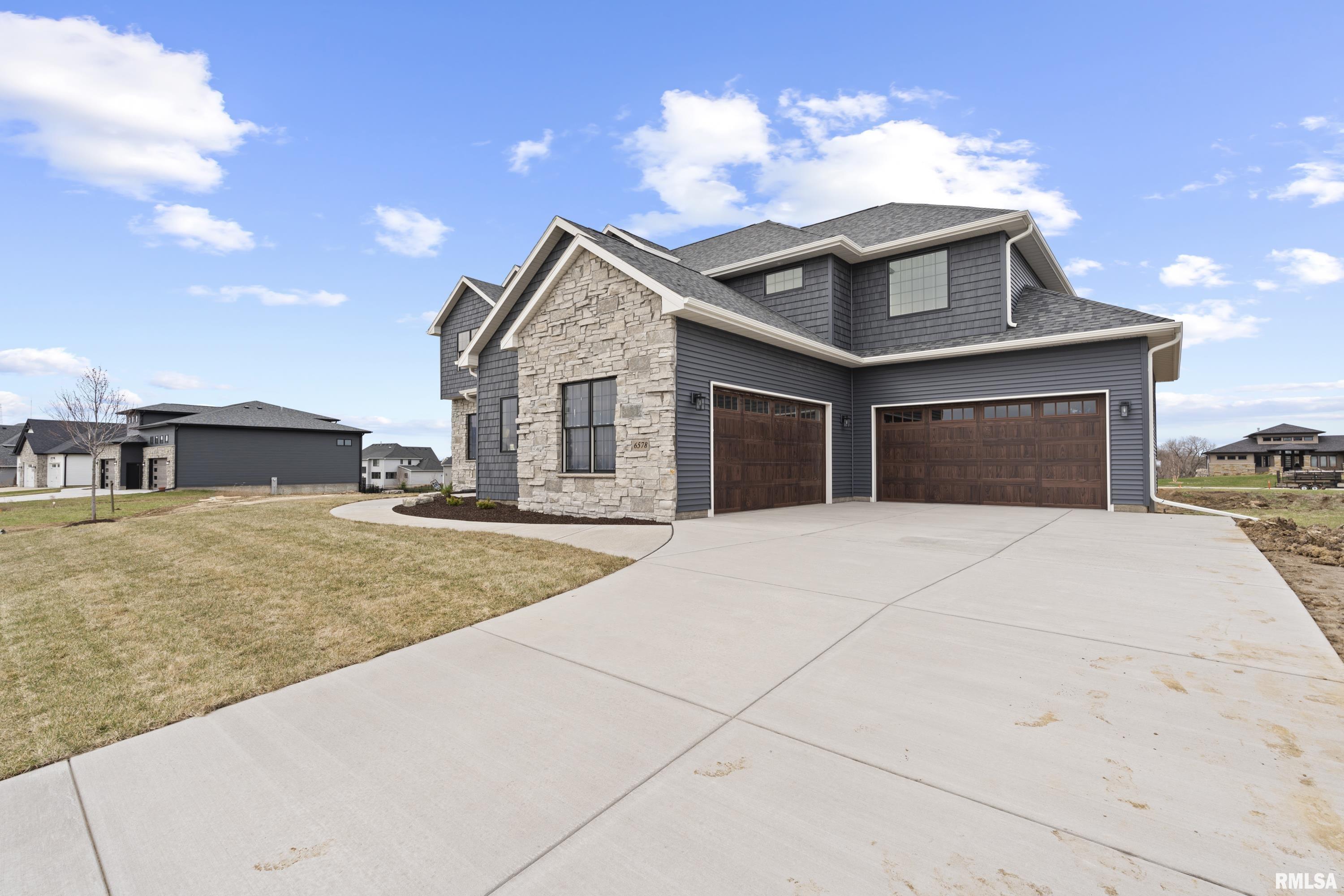 6578 Cardinal Road, Bettendorf, Iowa image 2