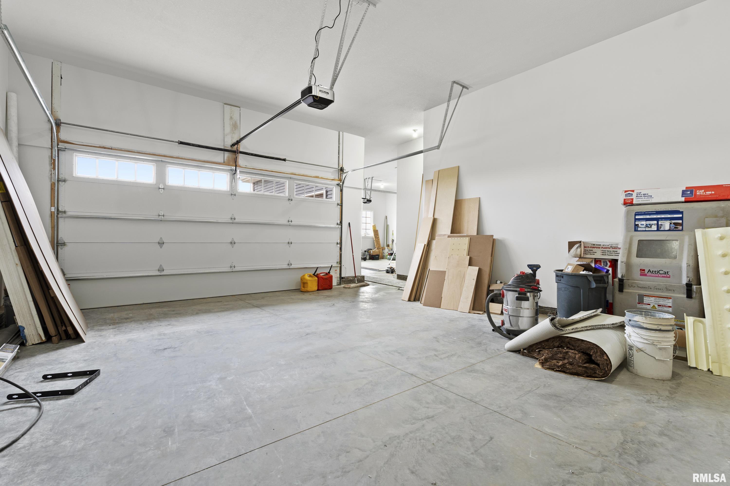 6578 Cardinal Road, Bettendorf, Iowa image 39