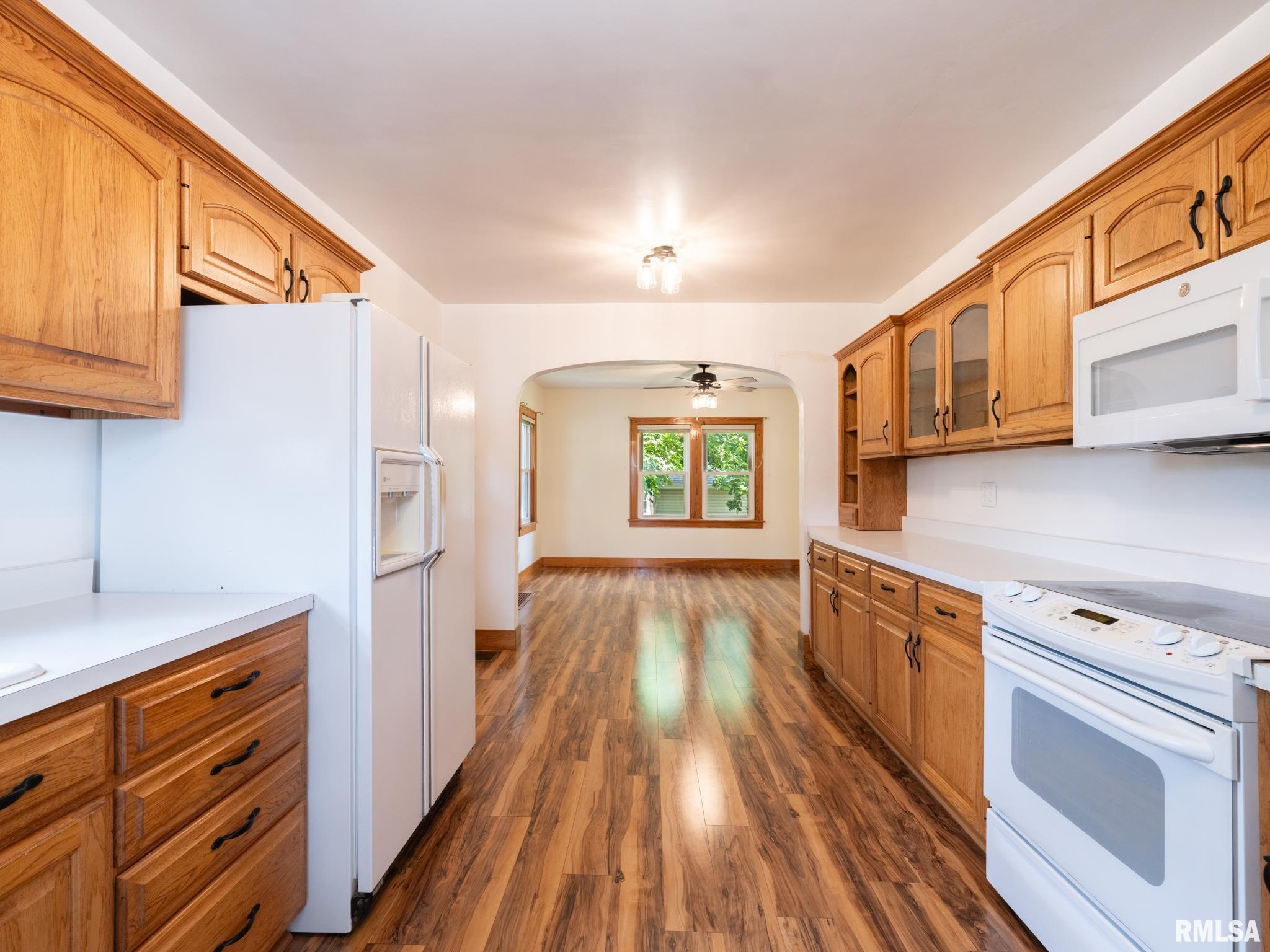 110 Loren Street, Washington, Illinois image 6