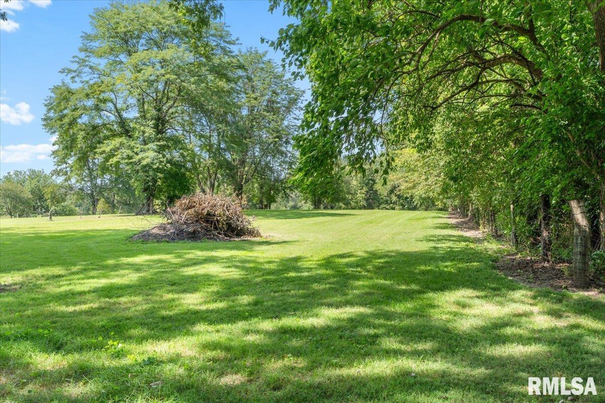 6985 Barclay Road, Sherman, Illinois image 43