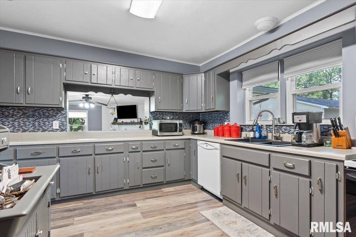 6985 Barclay Road, Sherman, Illinois image 20