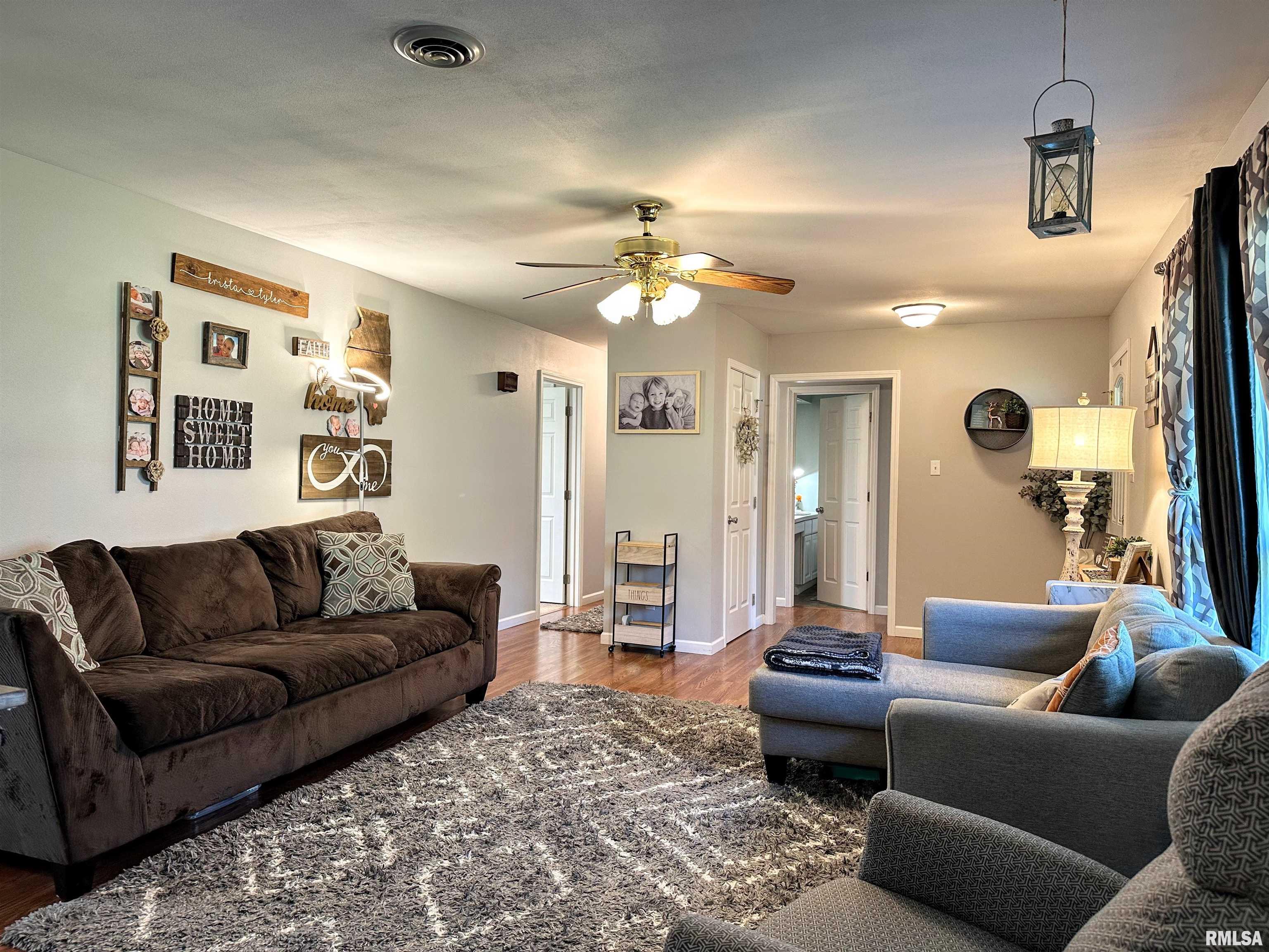 1005 Ivey Lane, Carterville, Illinois image 27