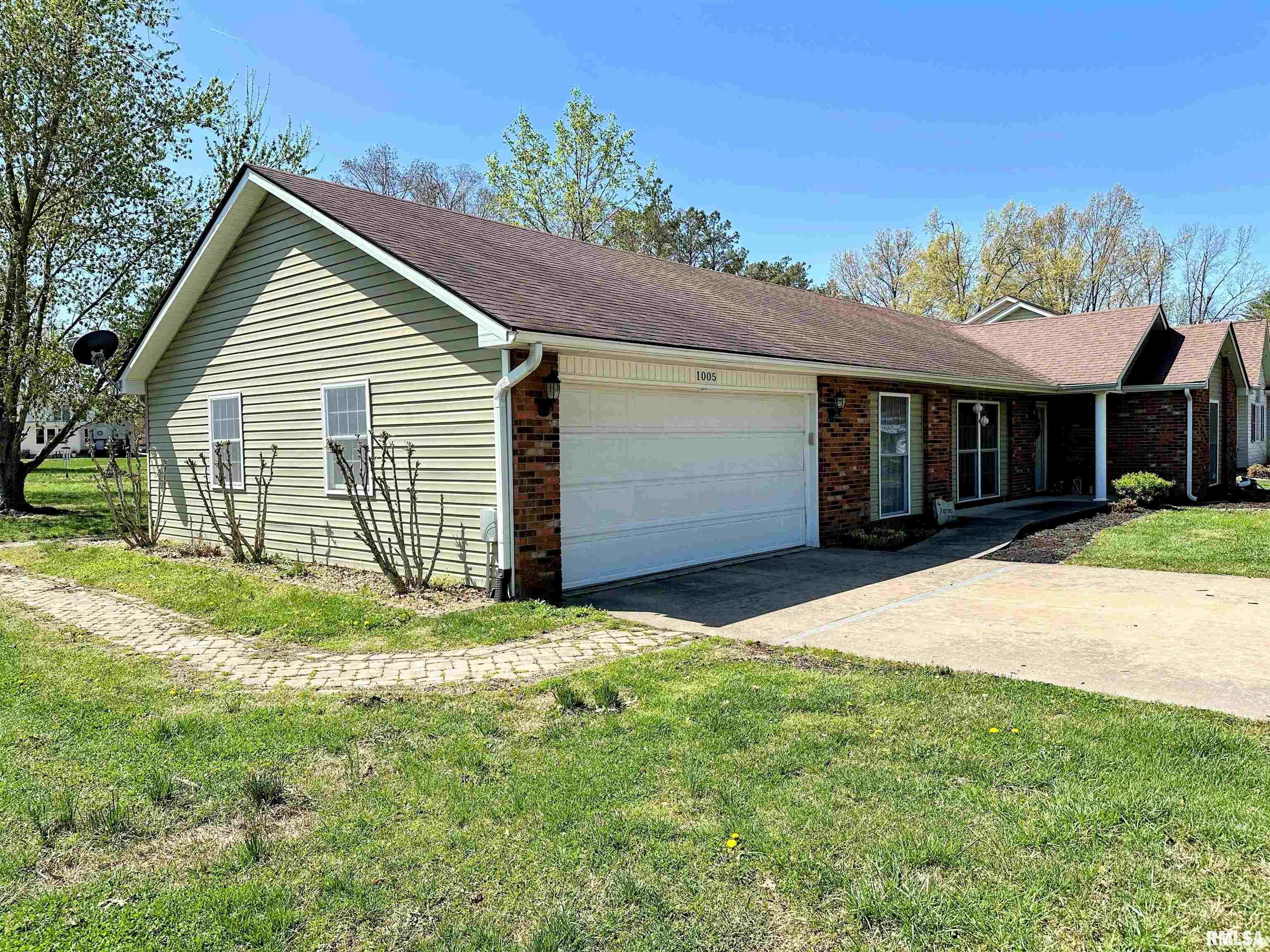 1005 Ivey Lane, Carterville, Illinois image 43
