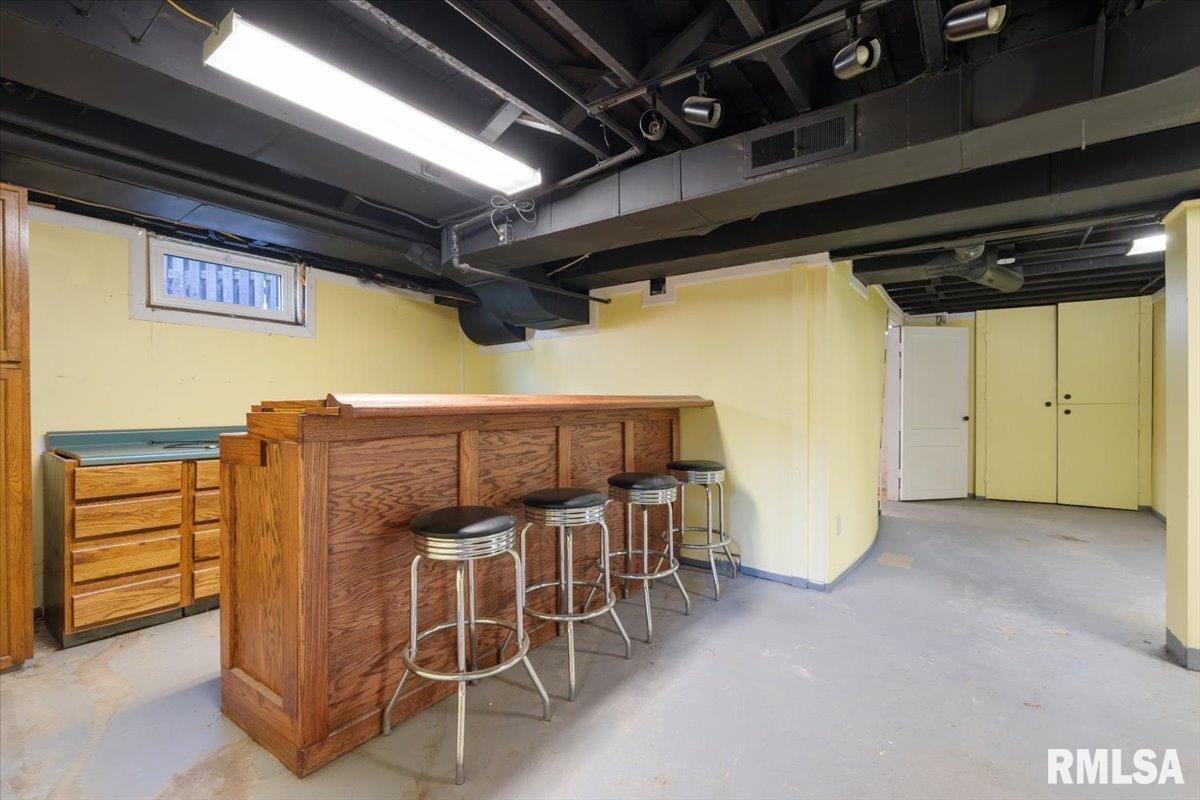 1608 Elmore Avenue, Davenport, Iowa image 35