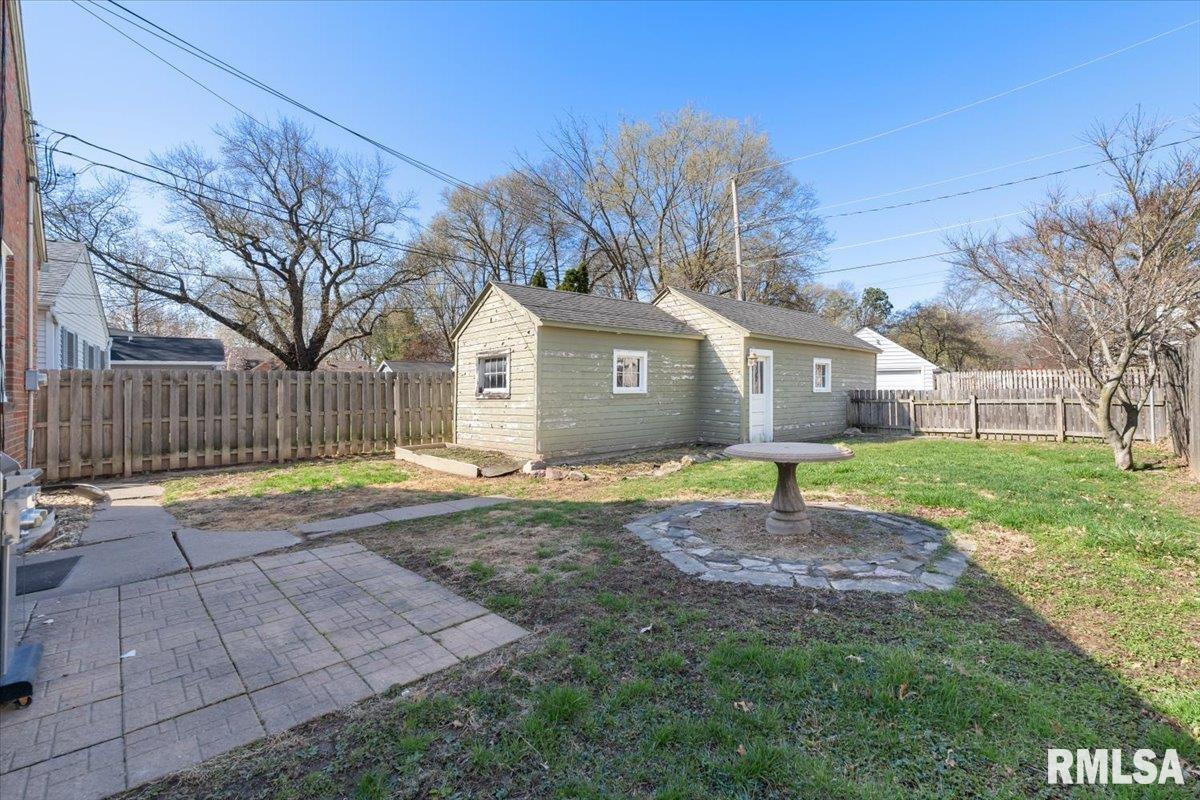 1608 Elmore Avenue, Davenport, Iowa image 43