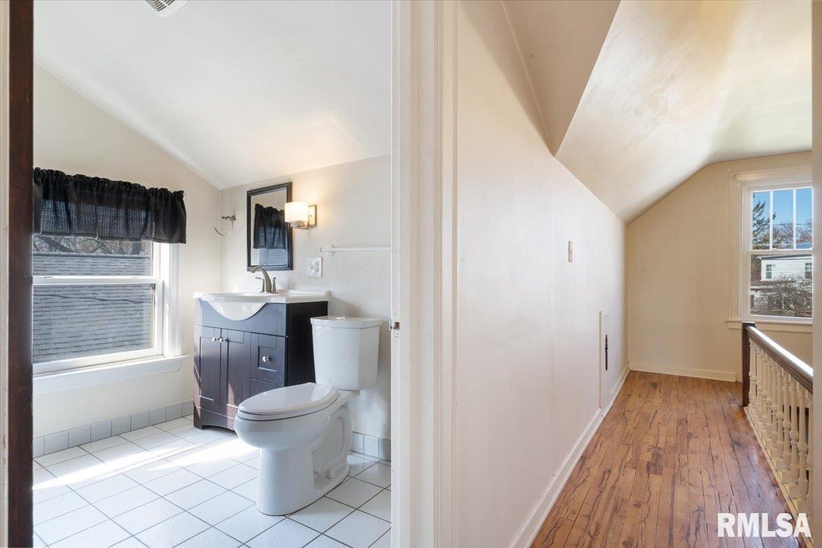 1608 Elmore Avenue, Davenport, Iowa image 33