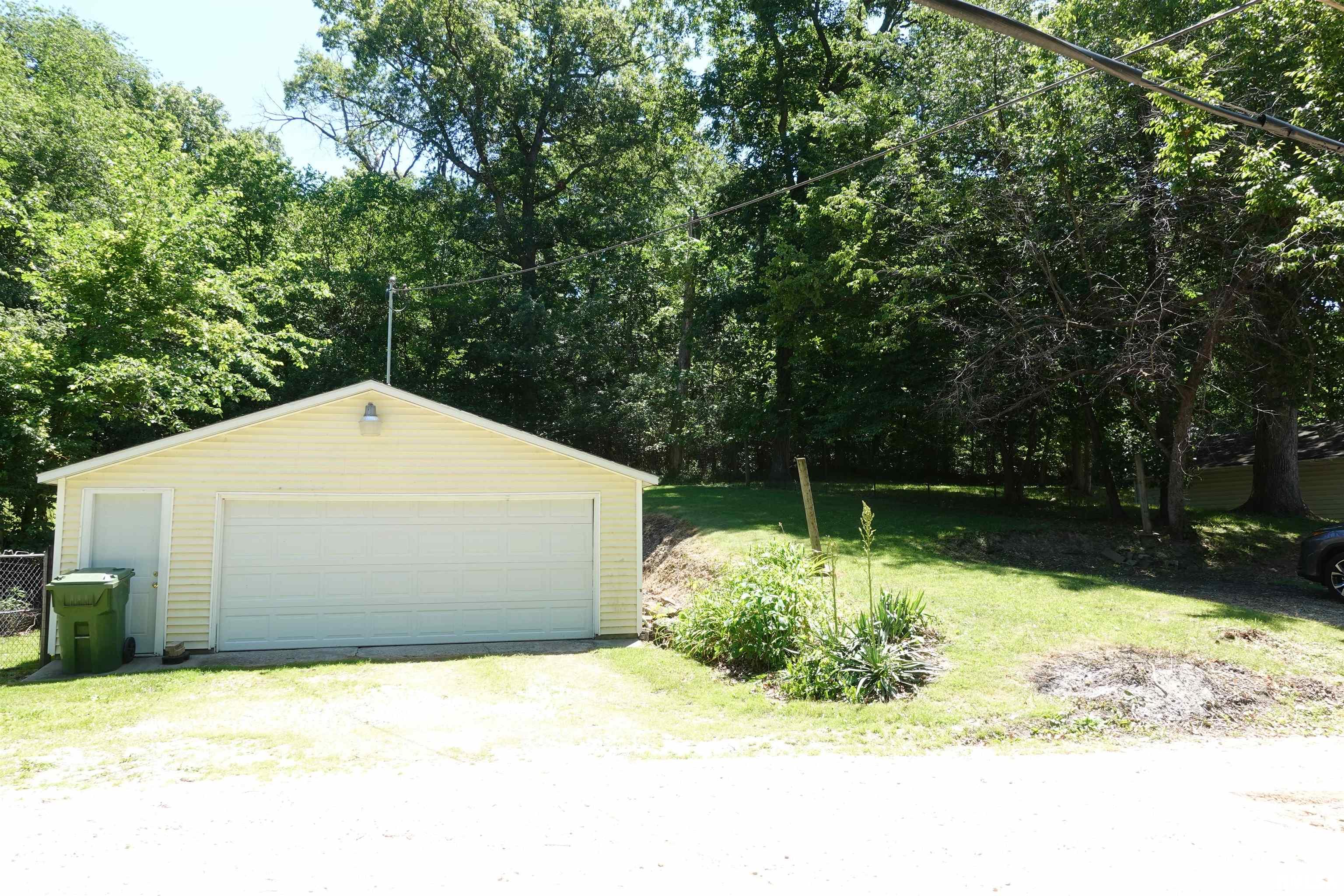 991 Breezy Bluff Drive, Galesburg, Illinois image 23