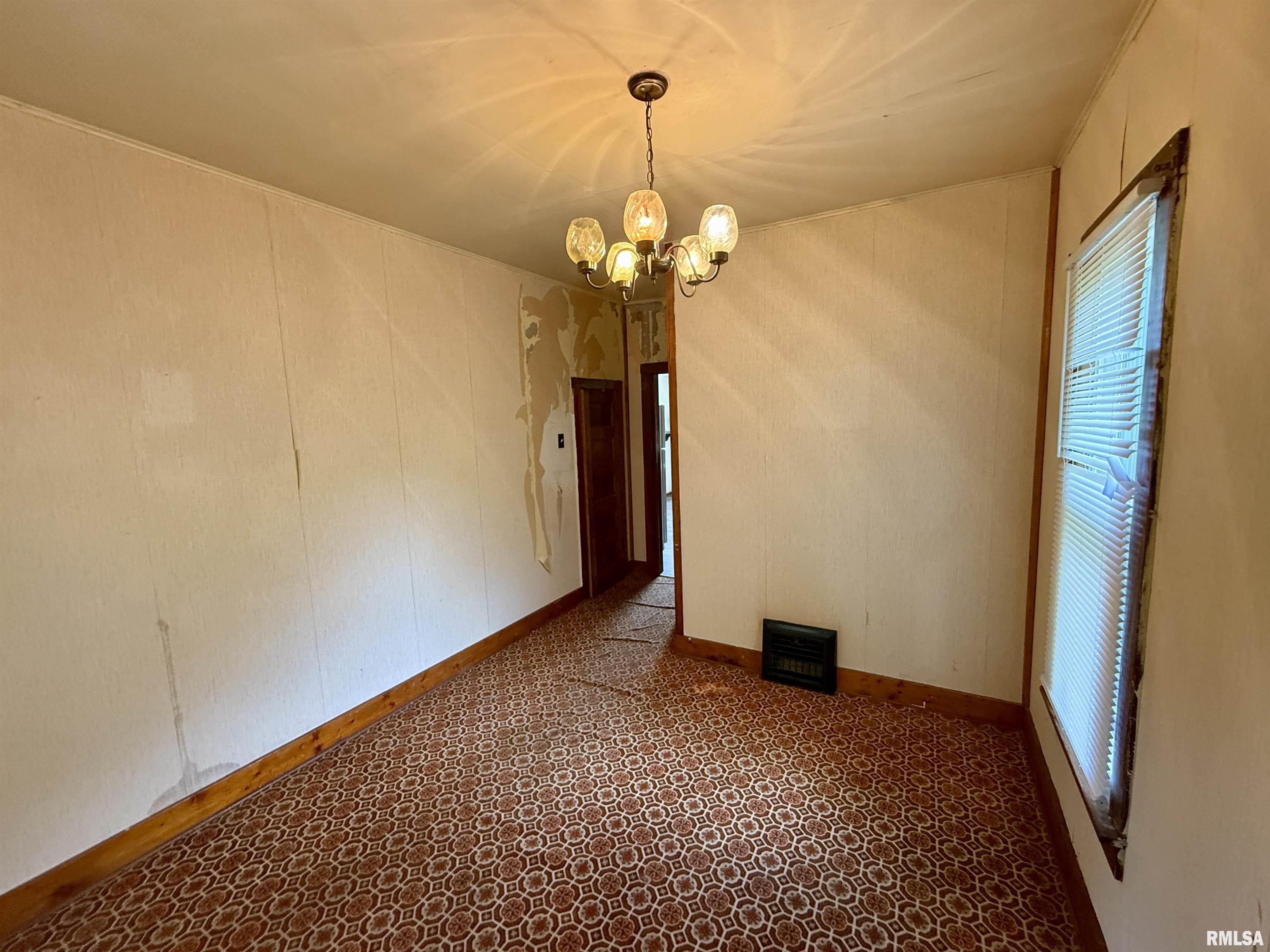 207 Bailey Avenue, East Galesburg, Illinois image 18
