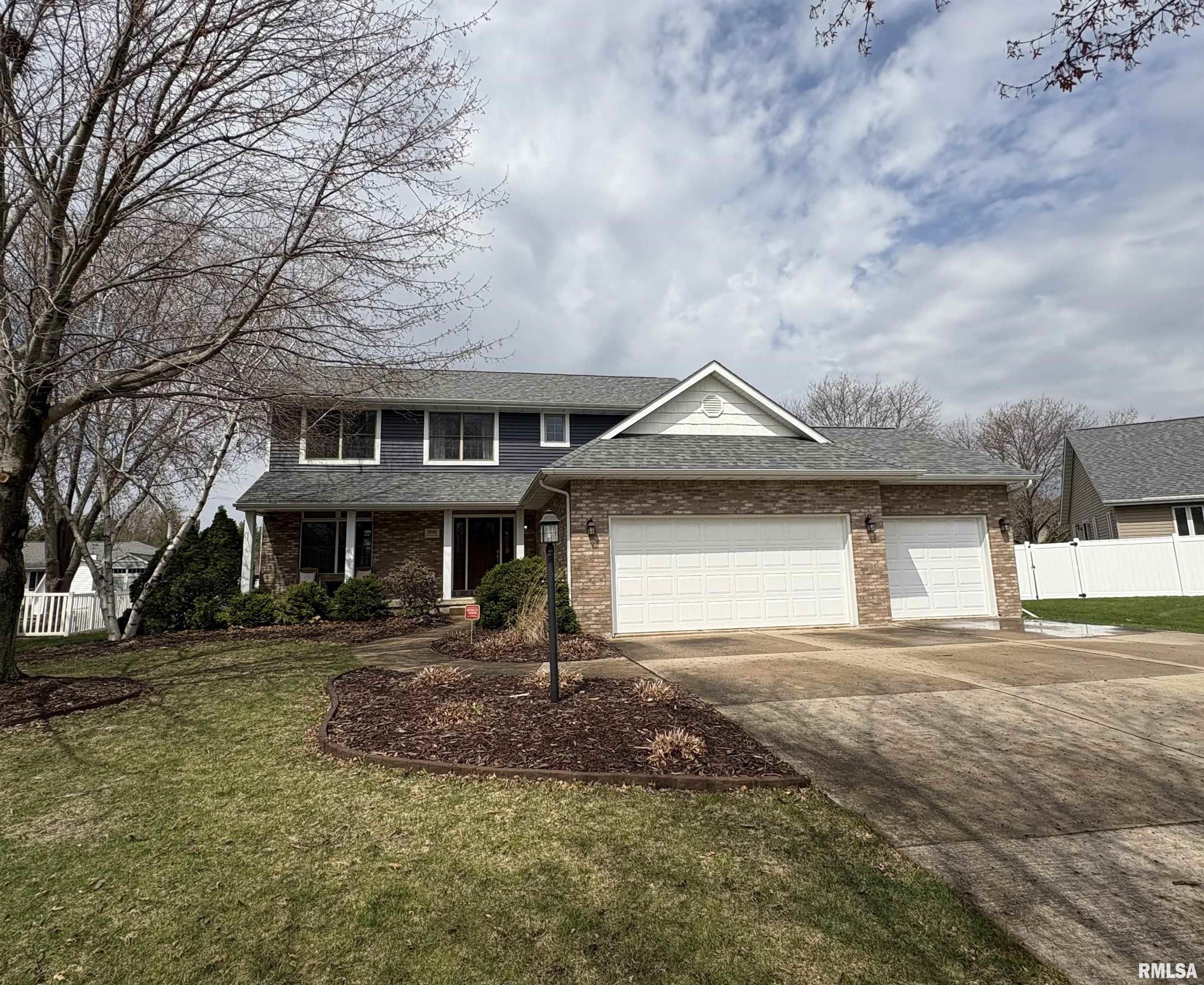 3096 Whitehaven Circle, Galesburg, Illinois image 2