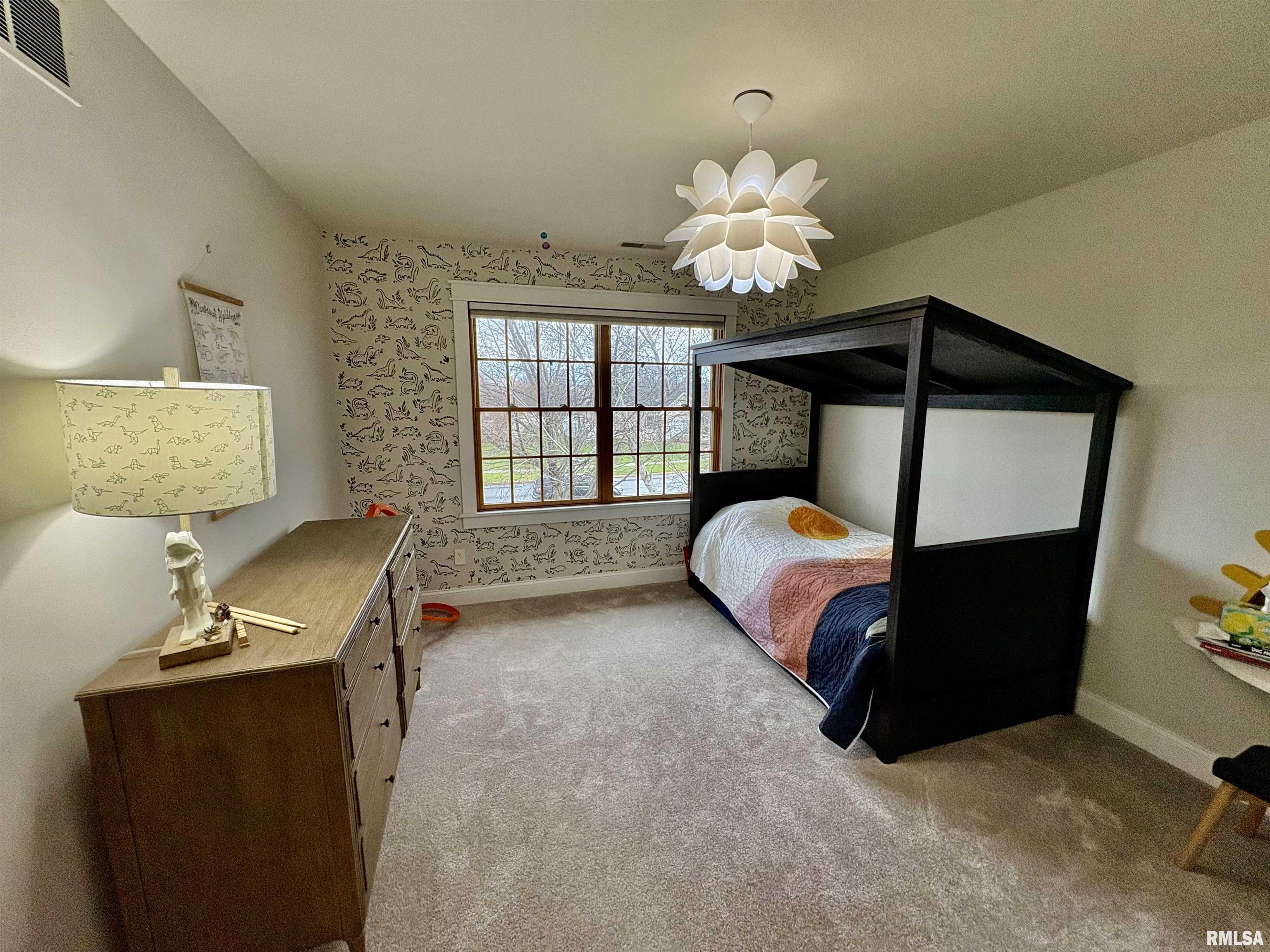 3096 Whitehaven Circle, Galesburg, Illinois image 37