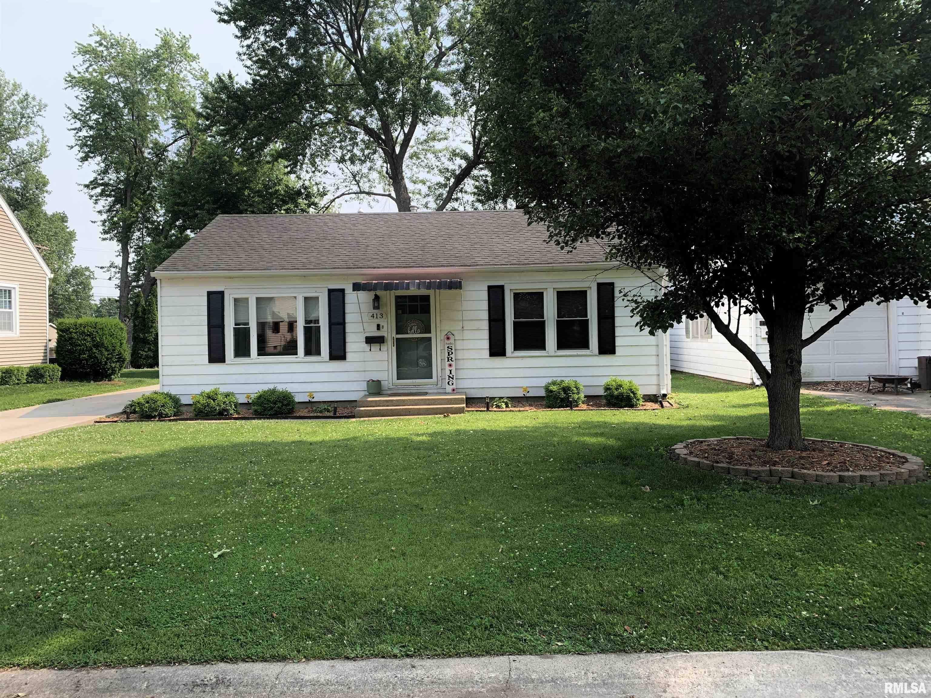 413 N Laurel Drive, Jacksonville, Illinois image 1