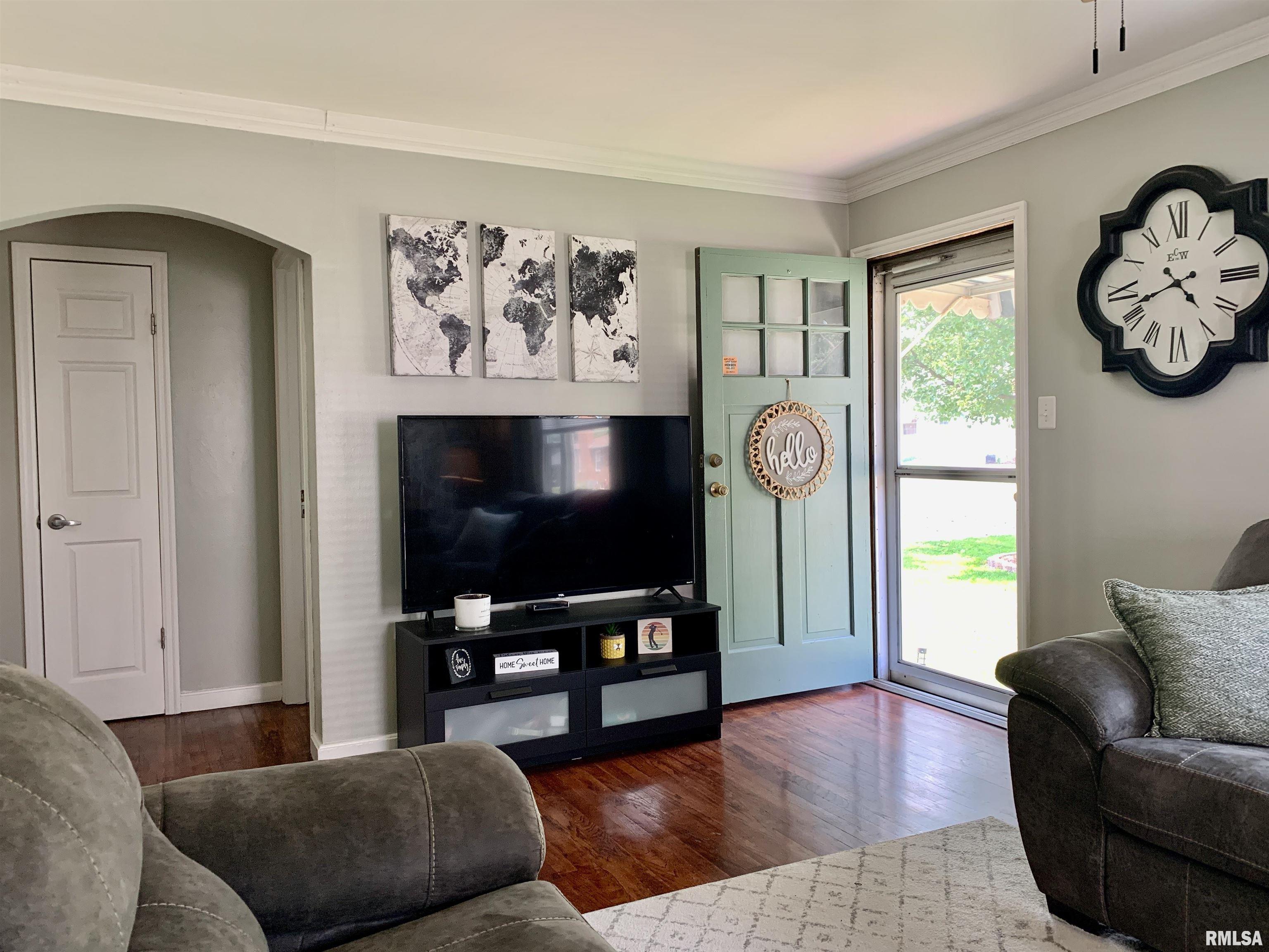 413 N Laurel Drive, Jacksonville, Illinois image 11