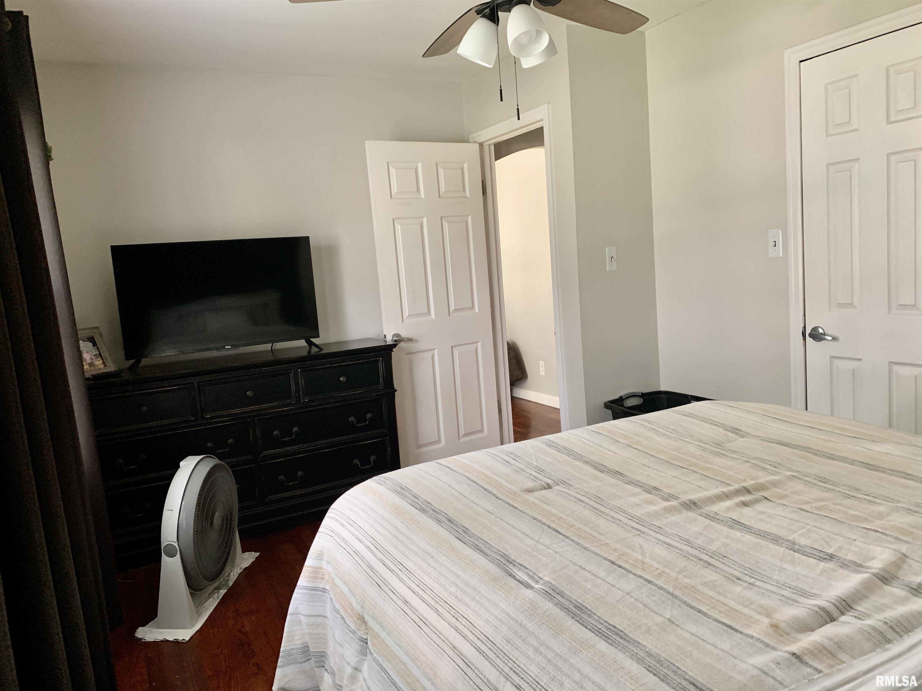 413 N Laurel Drive, Jacksonville, Illinois image 18