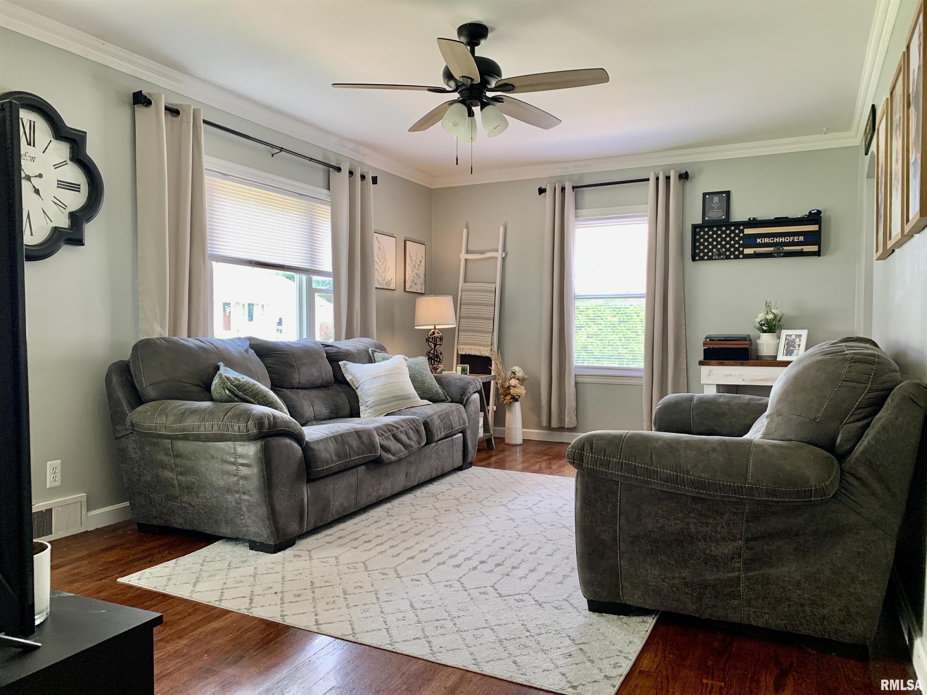 413 N Laurel Drive, Jacksonville, Illinois image 10