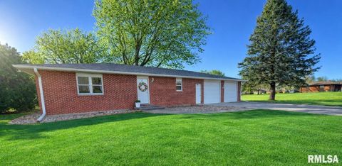 Homes For Sale - 206 Pine Street<br/> Ursa, IL 62376