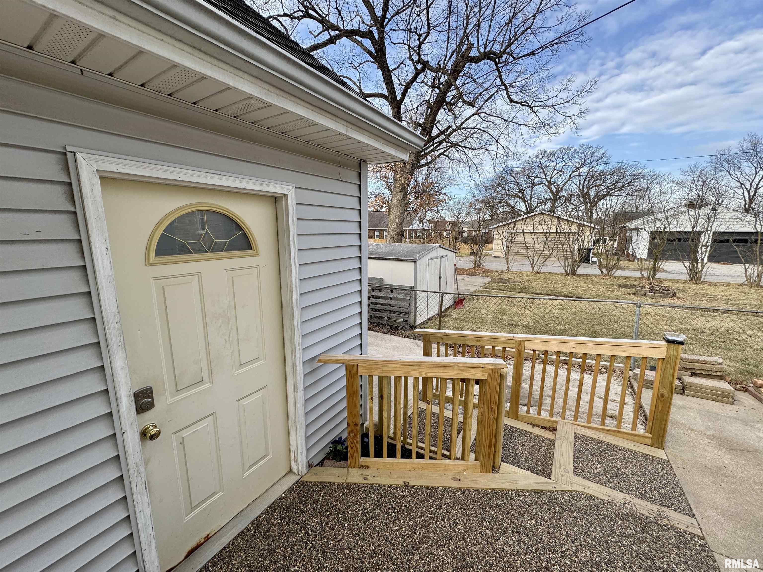 2614 23 1/2 Avenue, Rock Island, Illinois image 19