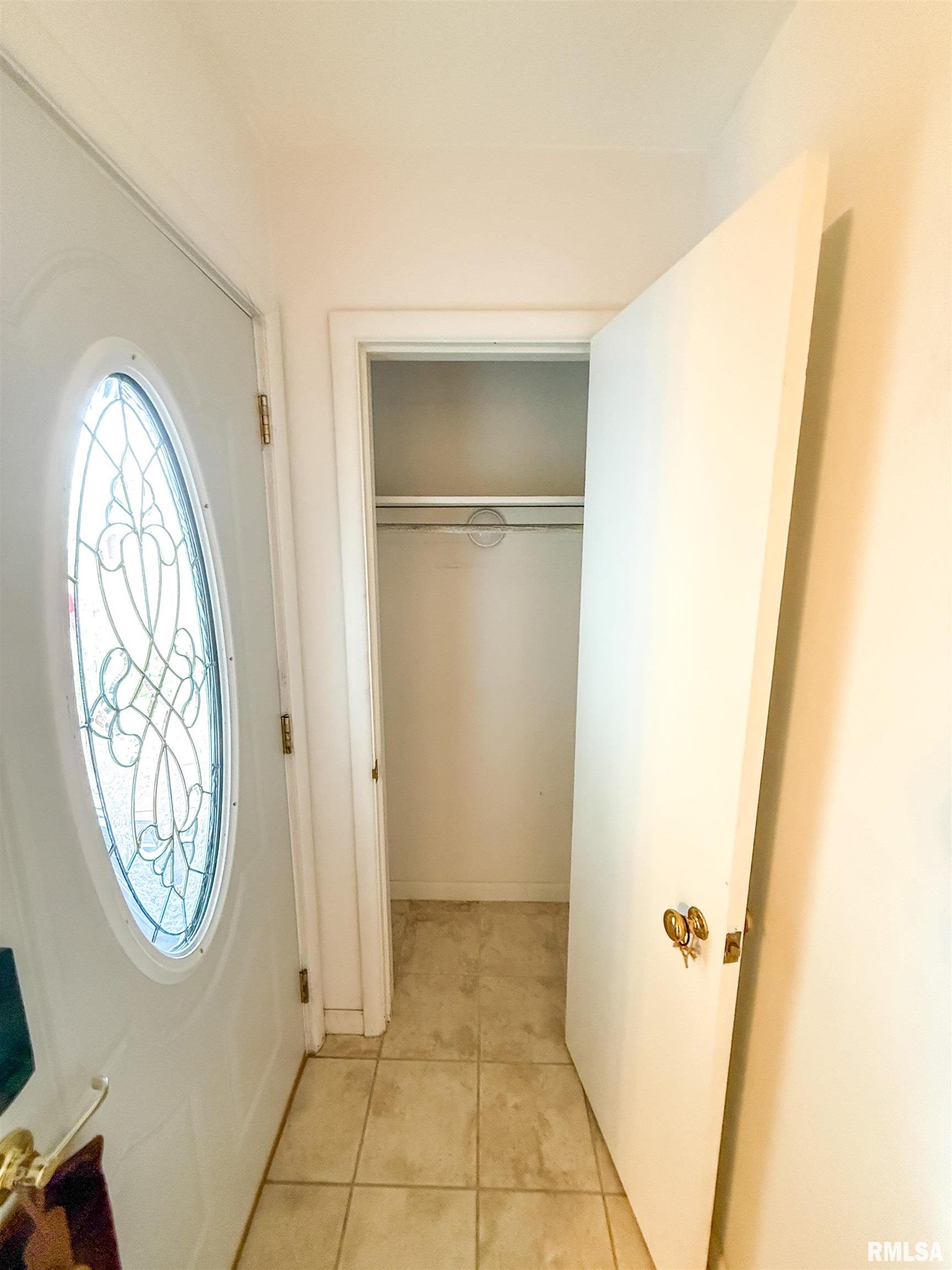 322 Oak Street, Flora, Illinois image 9
