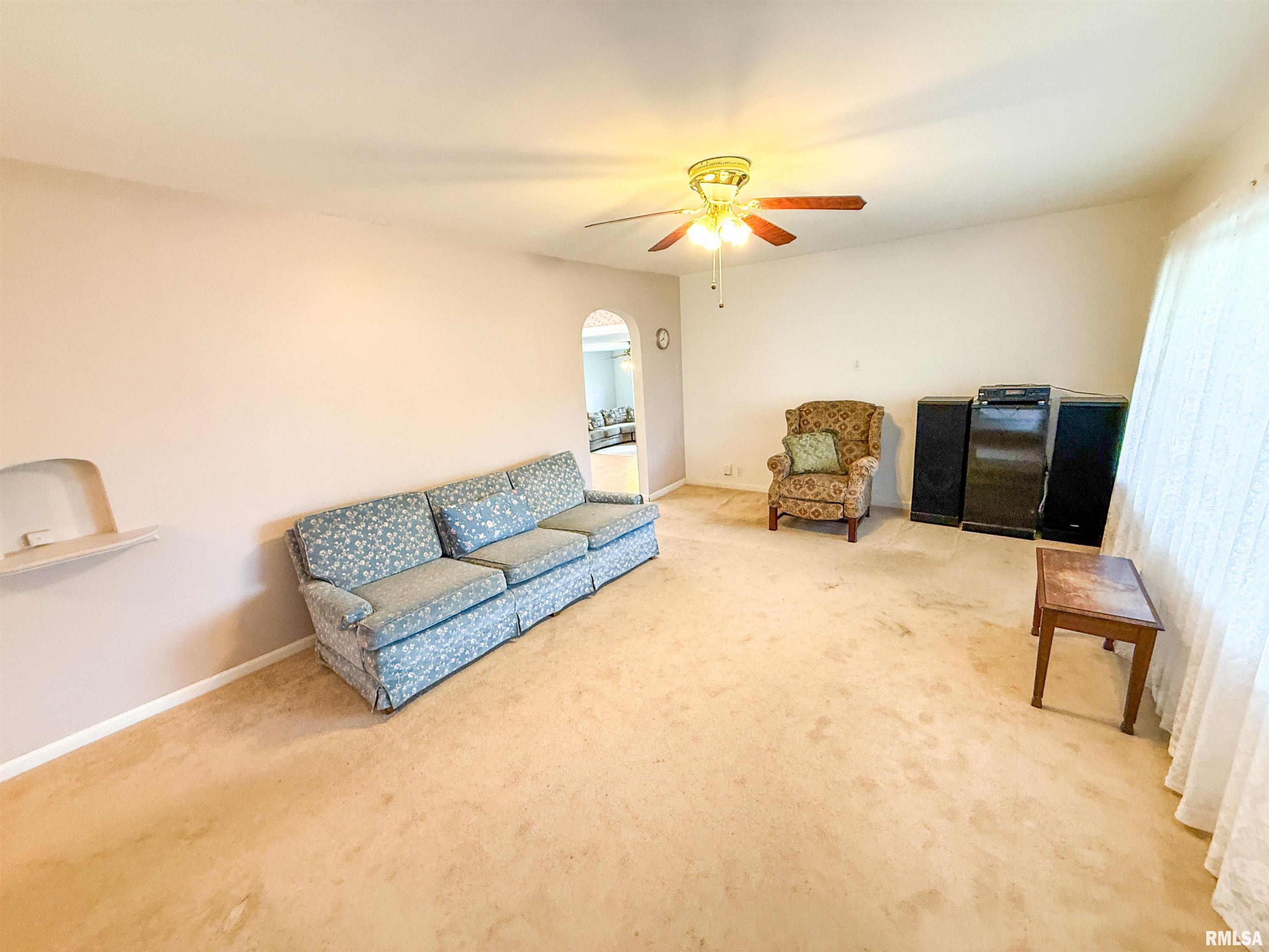 322 Oak Street, Flora, Illinois image 11