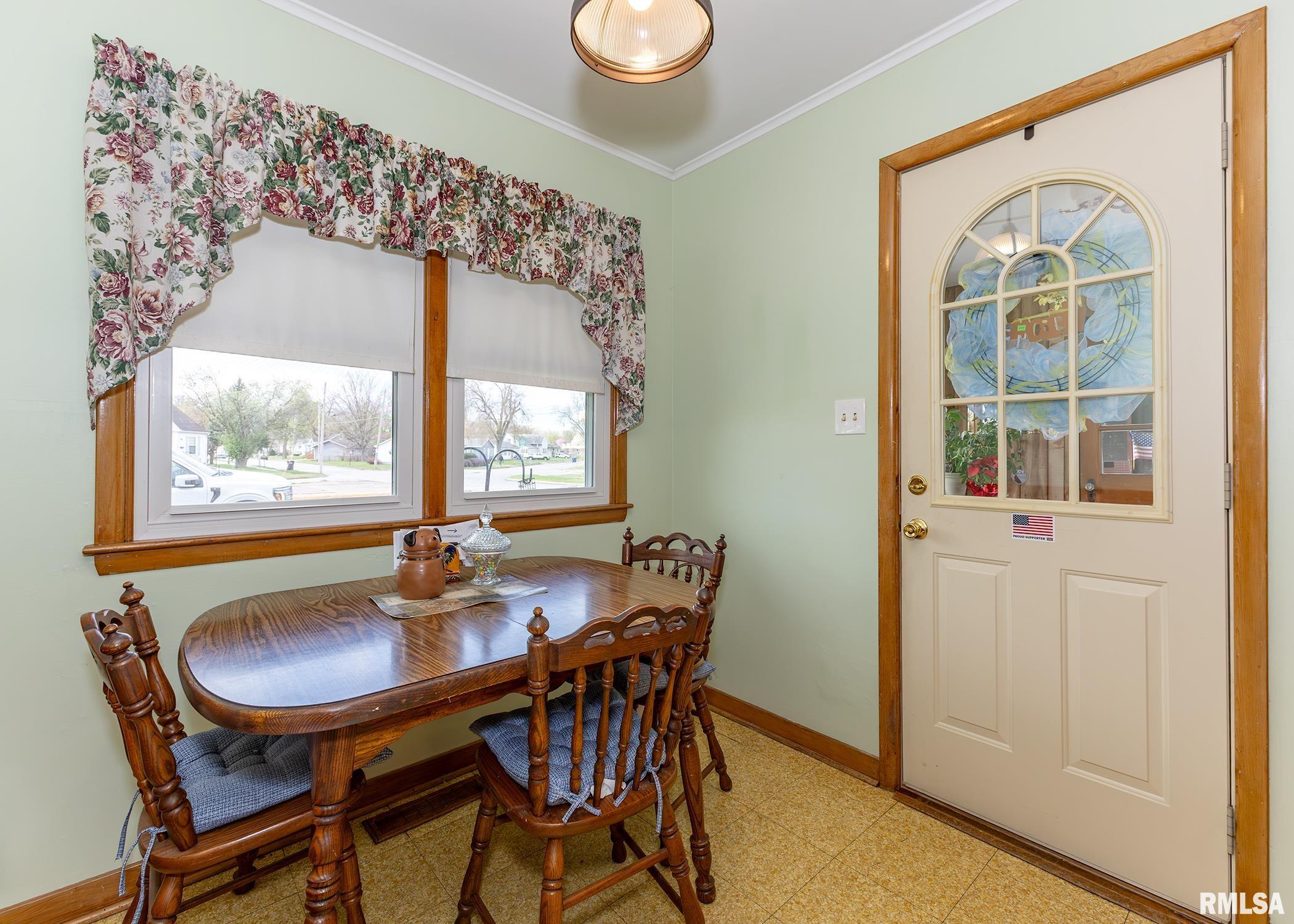 732 Argyle Court, Clinton, Iowa image 13