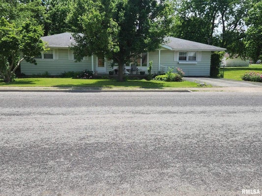 518 E BIDWELL ST, TAYLORVILLE, IL 62568 - Image fb22dcd847c81815bd6f389d796d6a52/487733613