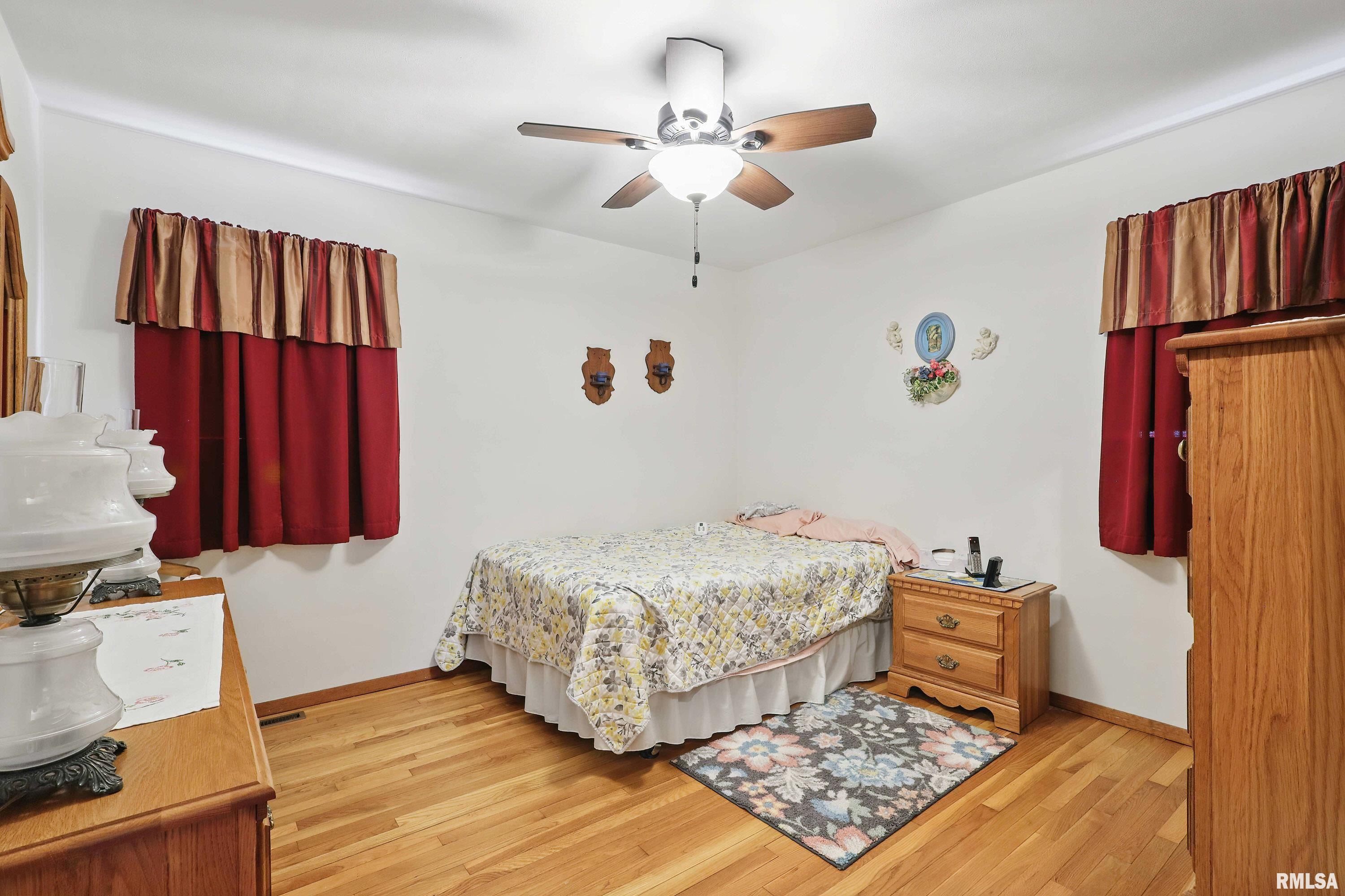 927 Wisconsin Street, Le Claire, Iowa image 10