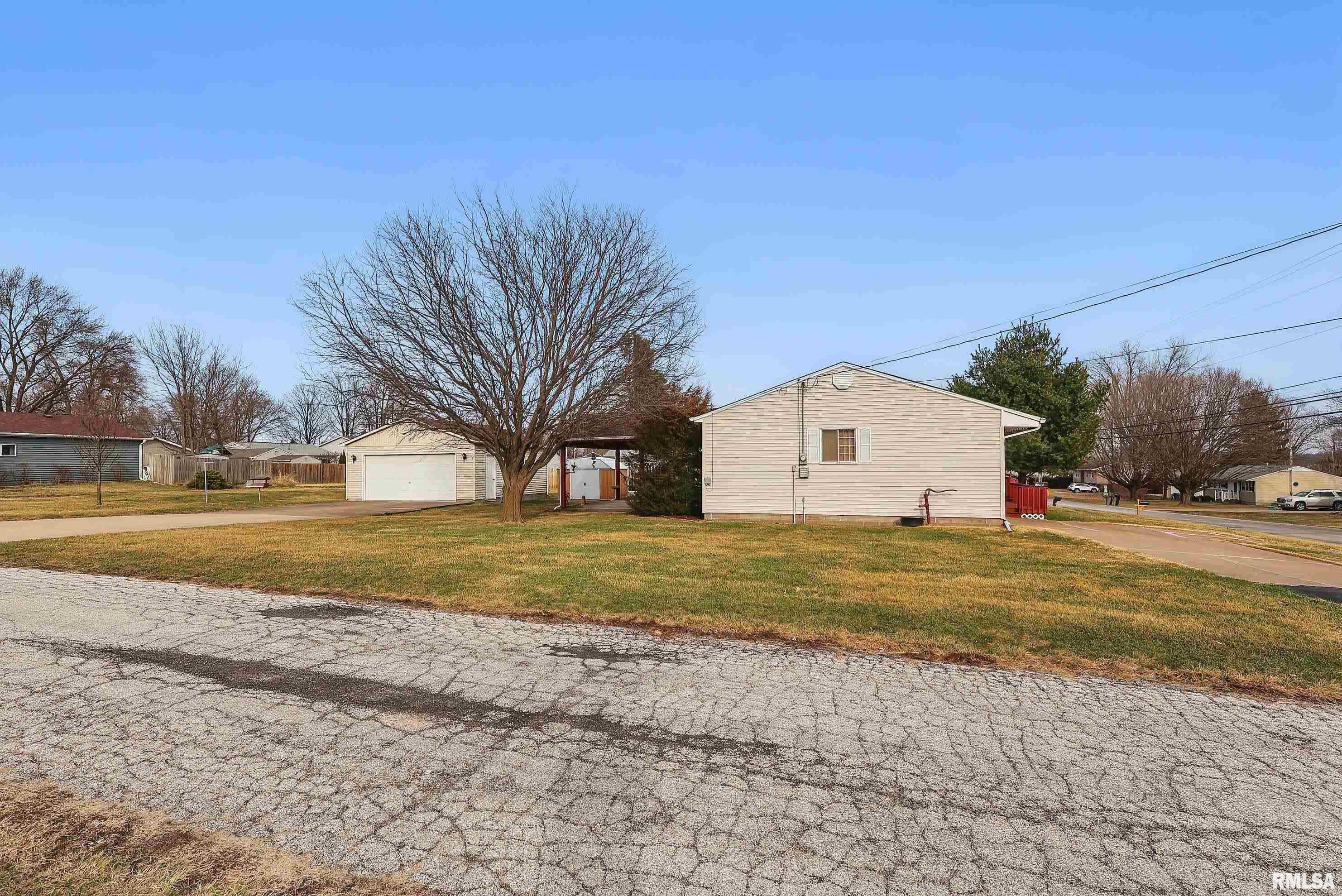 927 Wisconsin Street, Le Claire, Iowa image 20