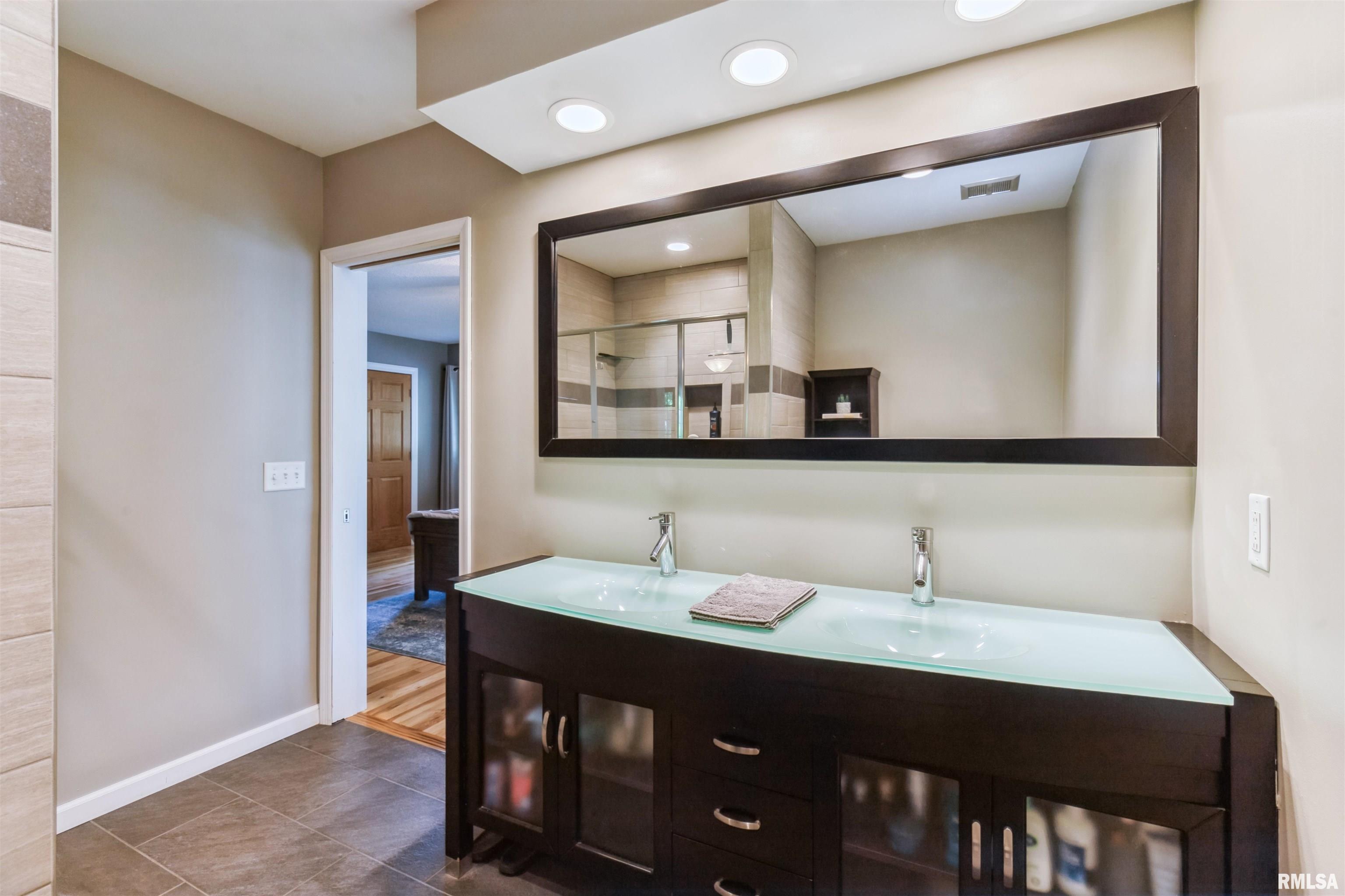 2507 45th Street, Rock Island, Illinois image 23