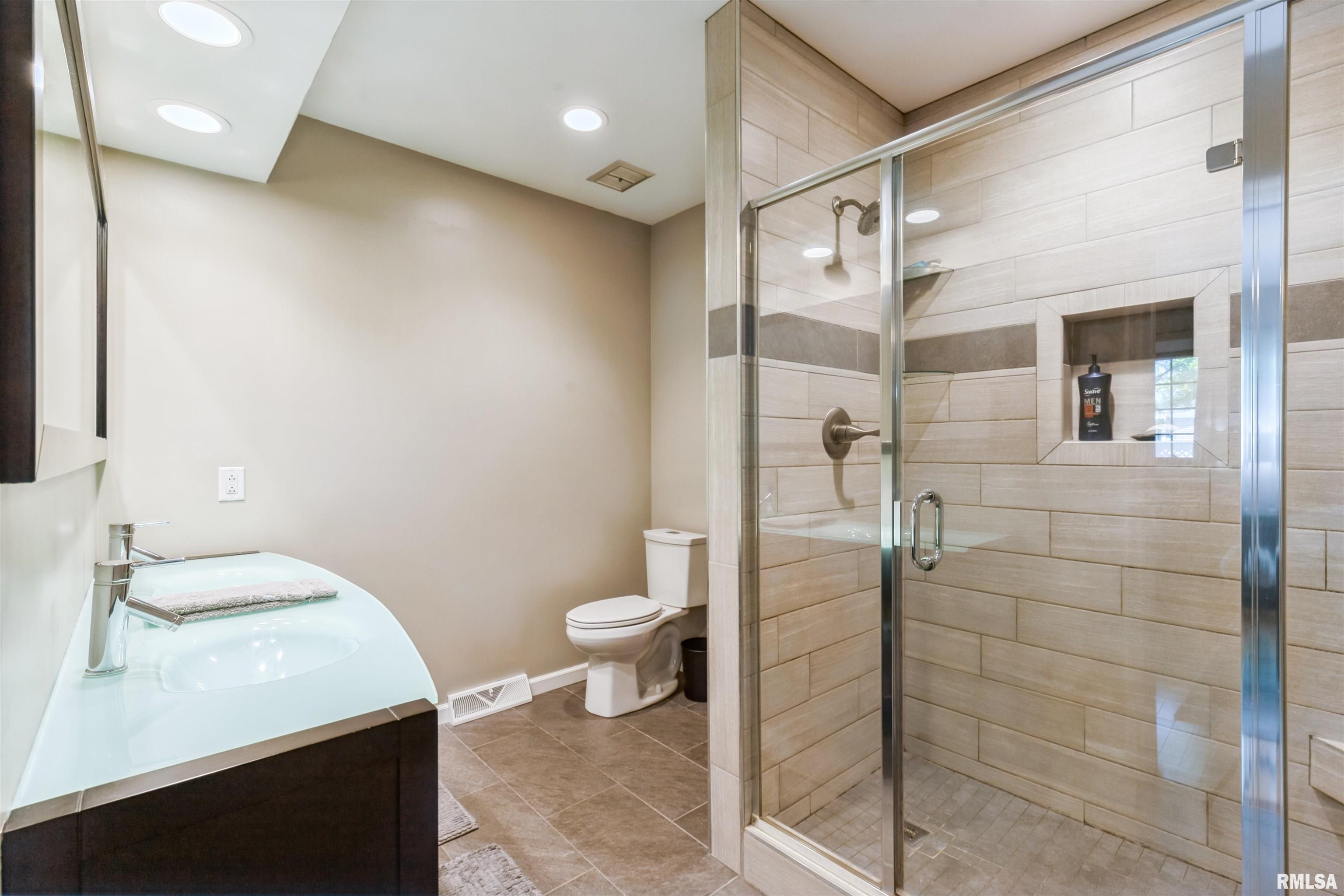 2507 45th Street, Rock Island, Illinois image 22