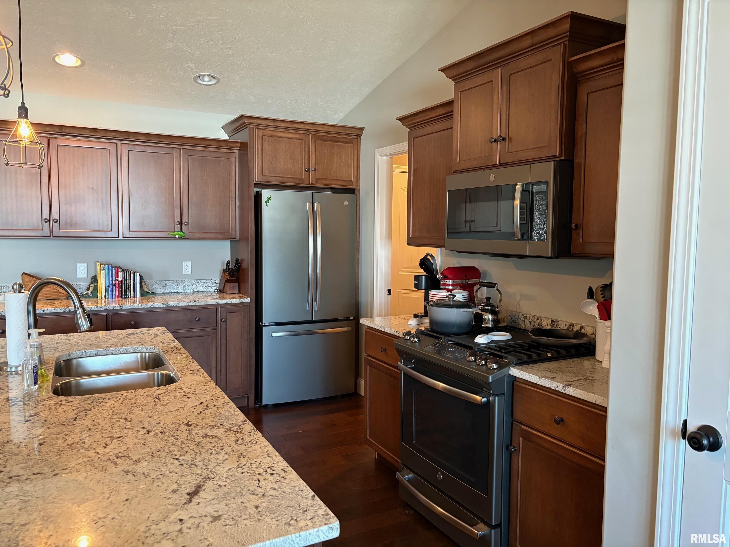 1515 Calvin Drive, Washington, Illinois image 11