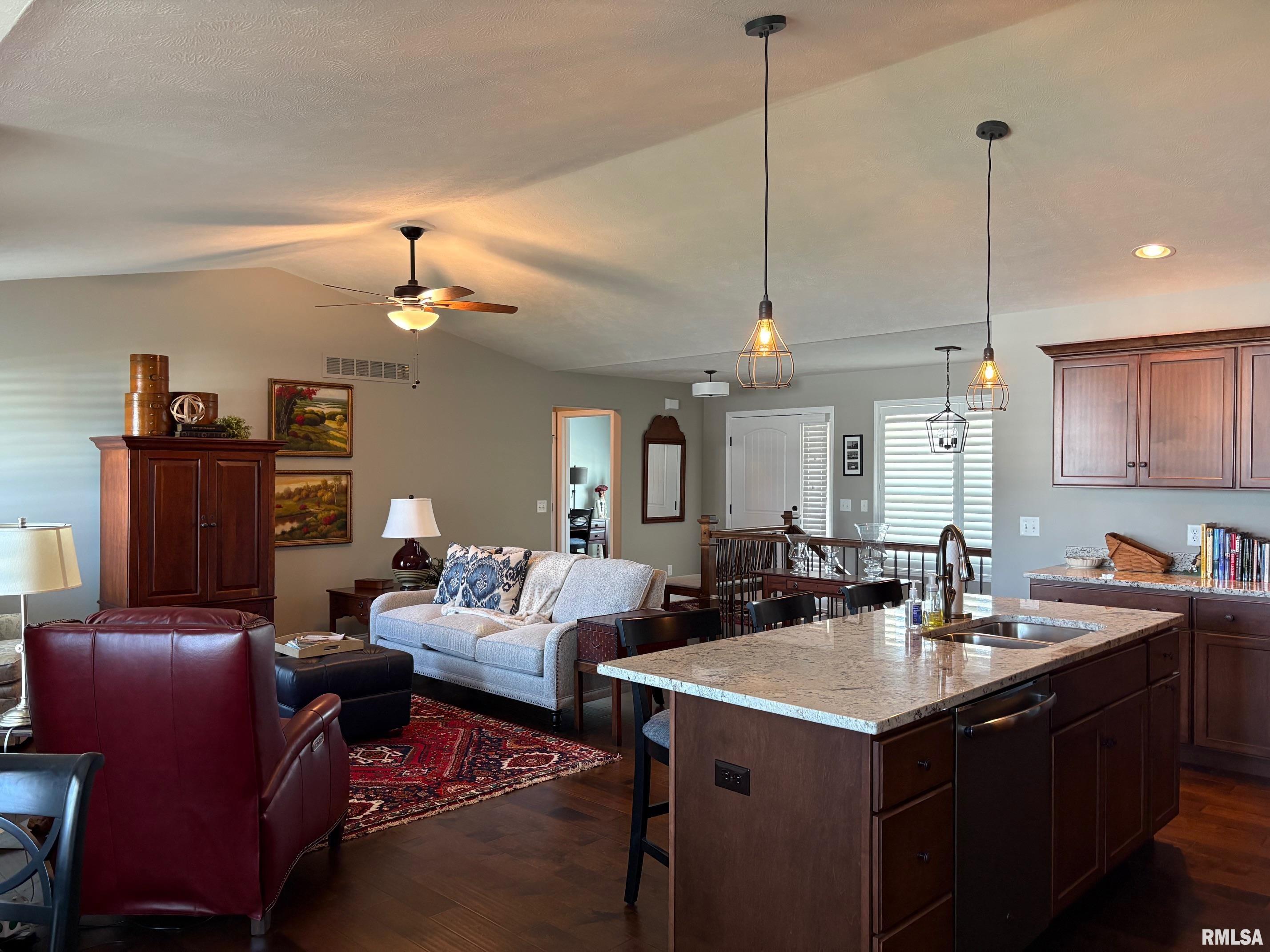 1515 Calvin Drive, Washington, Illinois image 9